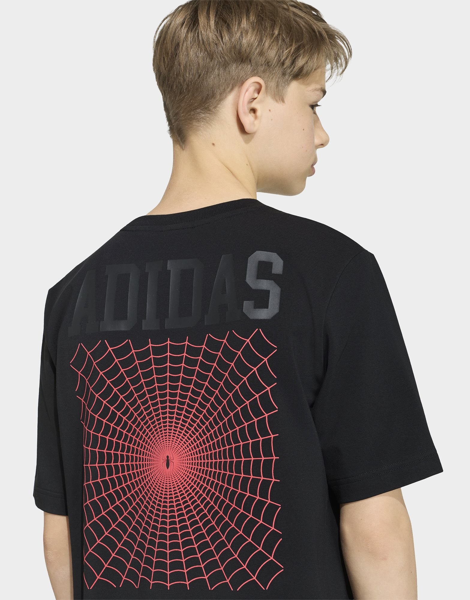 adidas Marvel Spider-Man Grafik T-Shirt