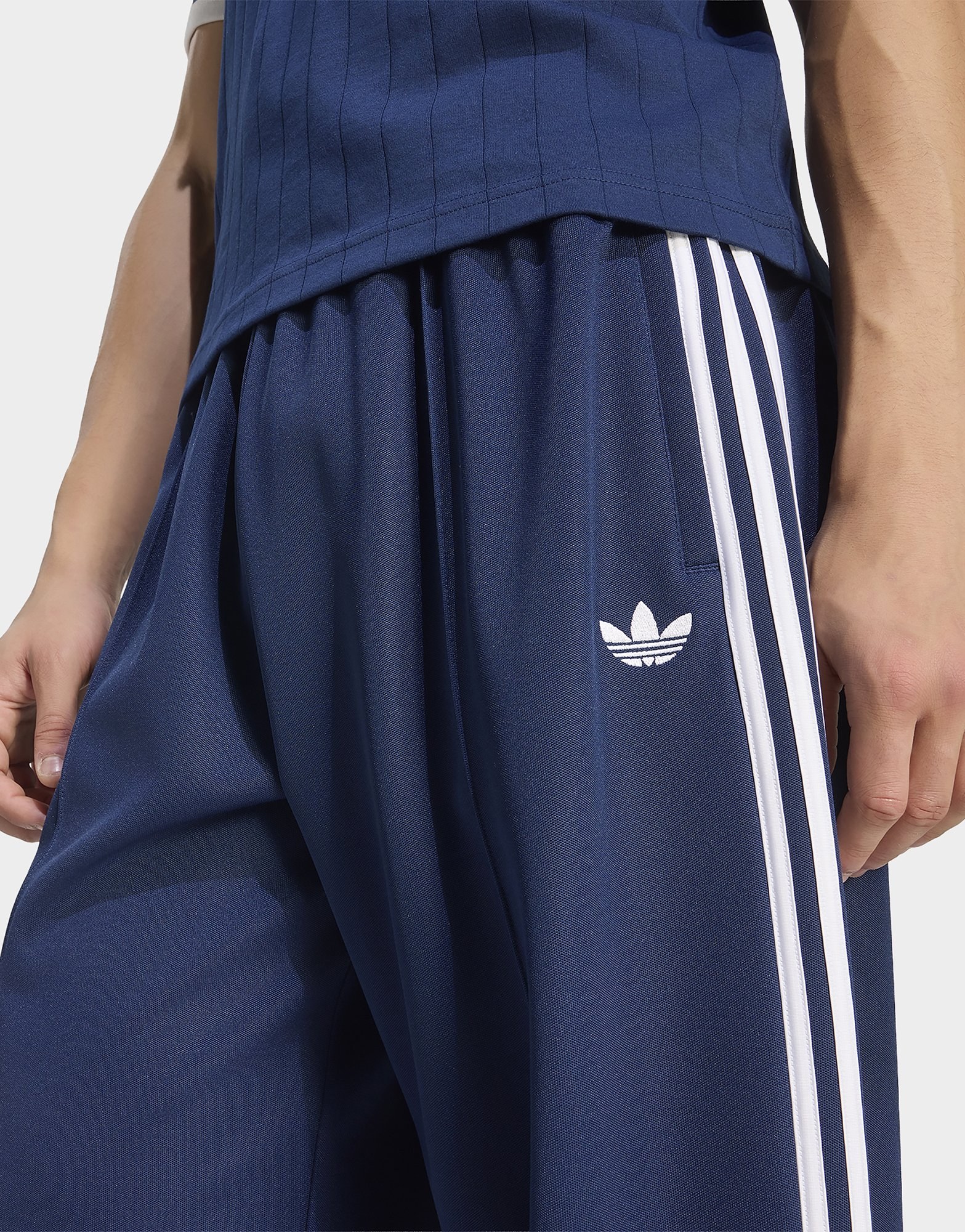 adidas Oversize Trainingshose