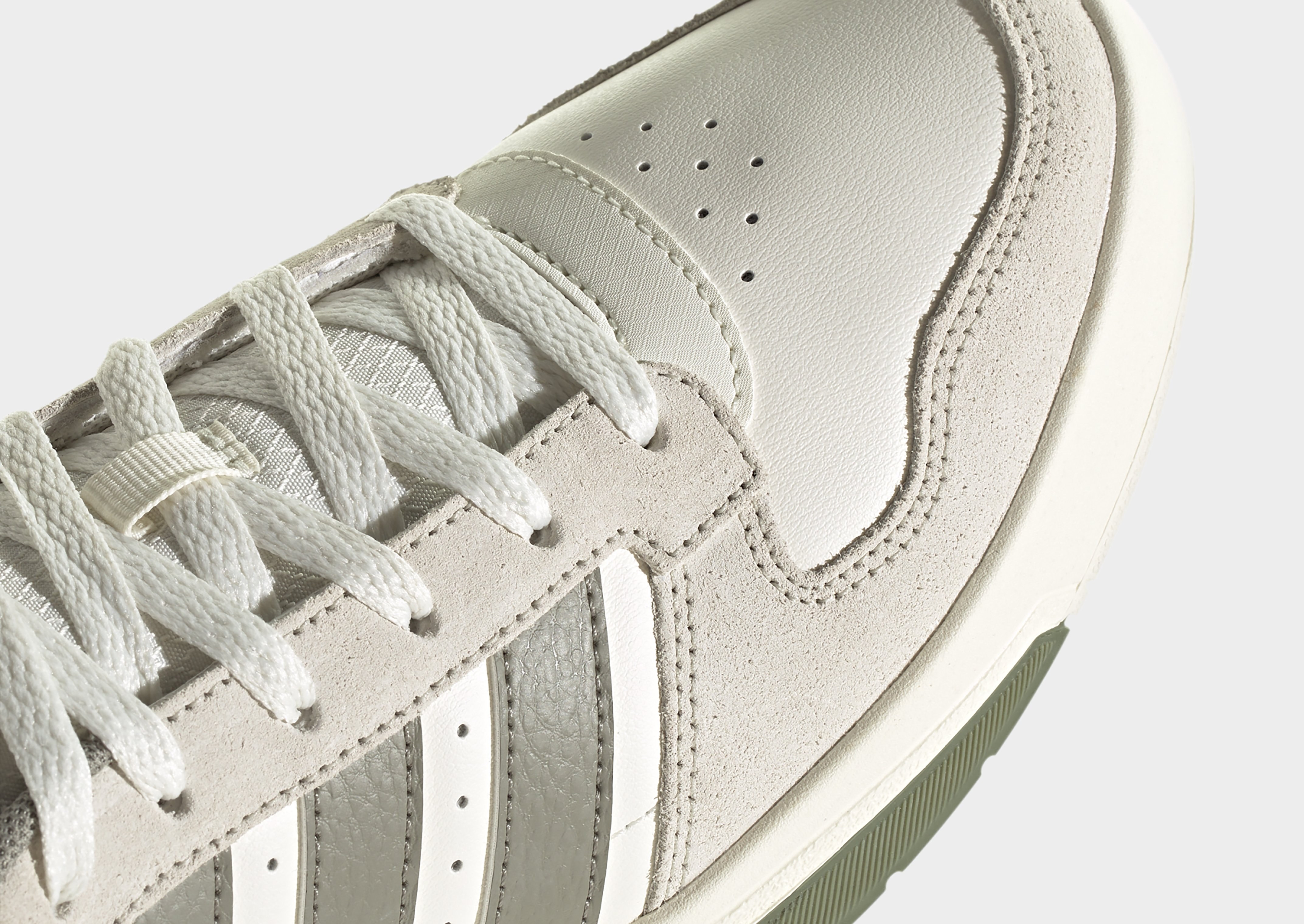 adidas COURTWAVE SCHUH