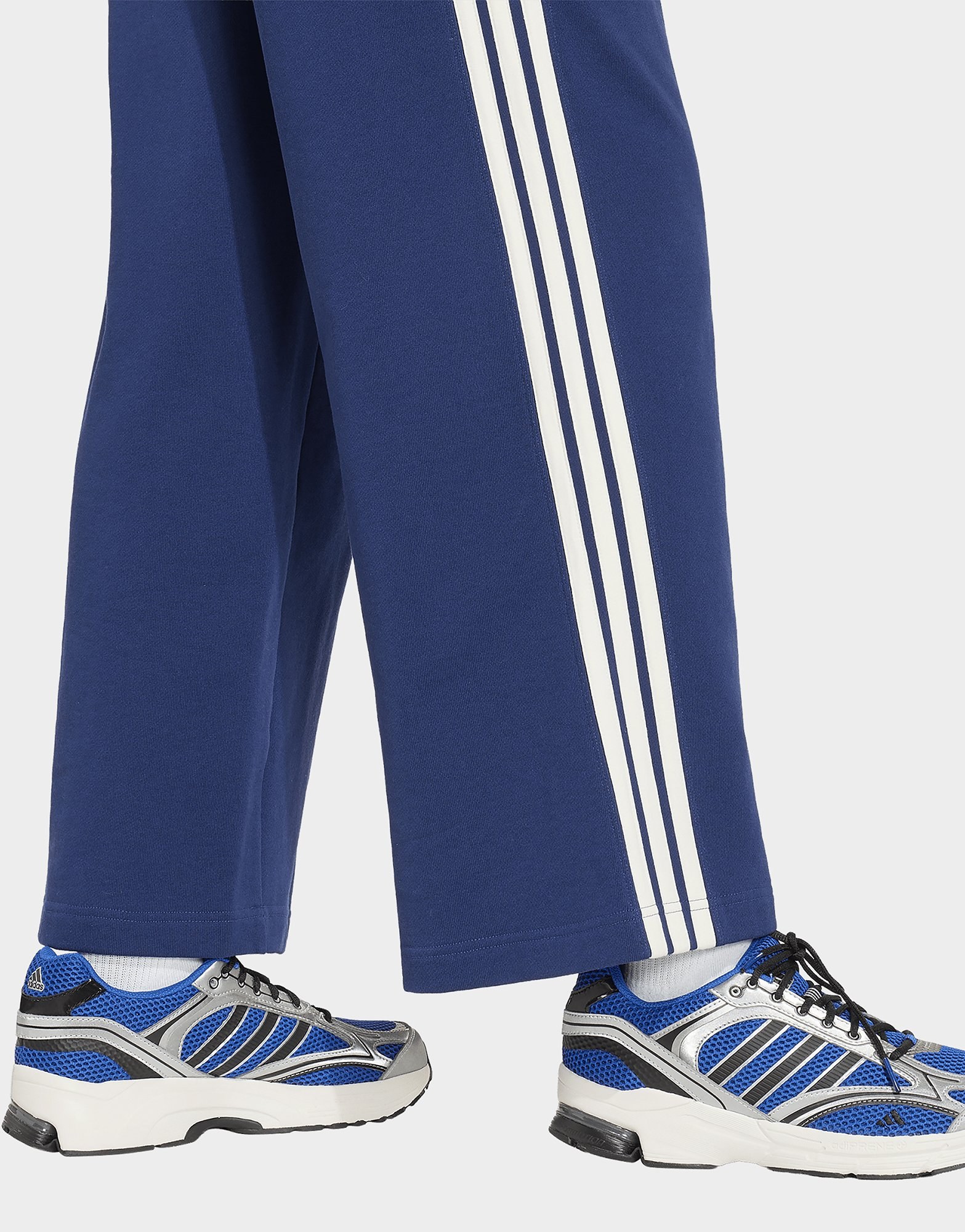 adidas KIT 3-Streifen Hose, weit geschnitten