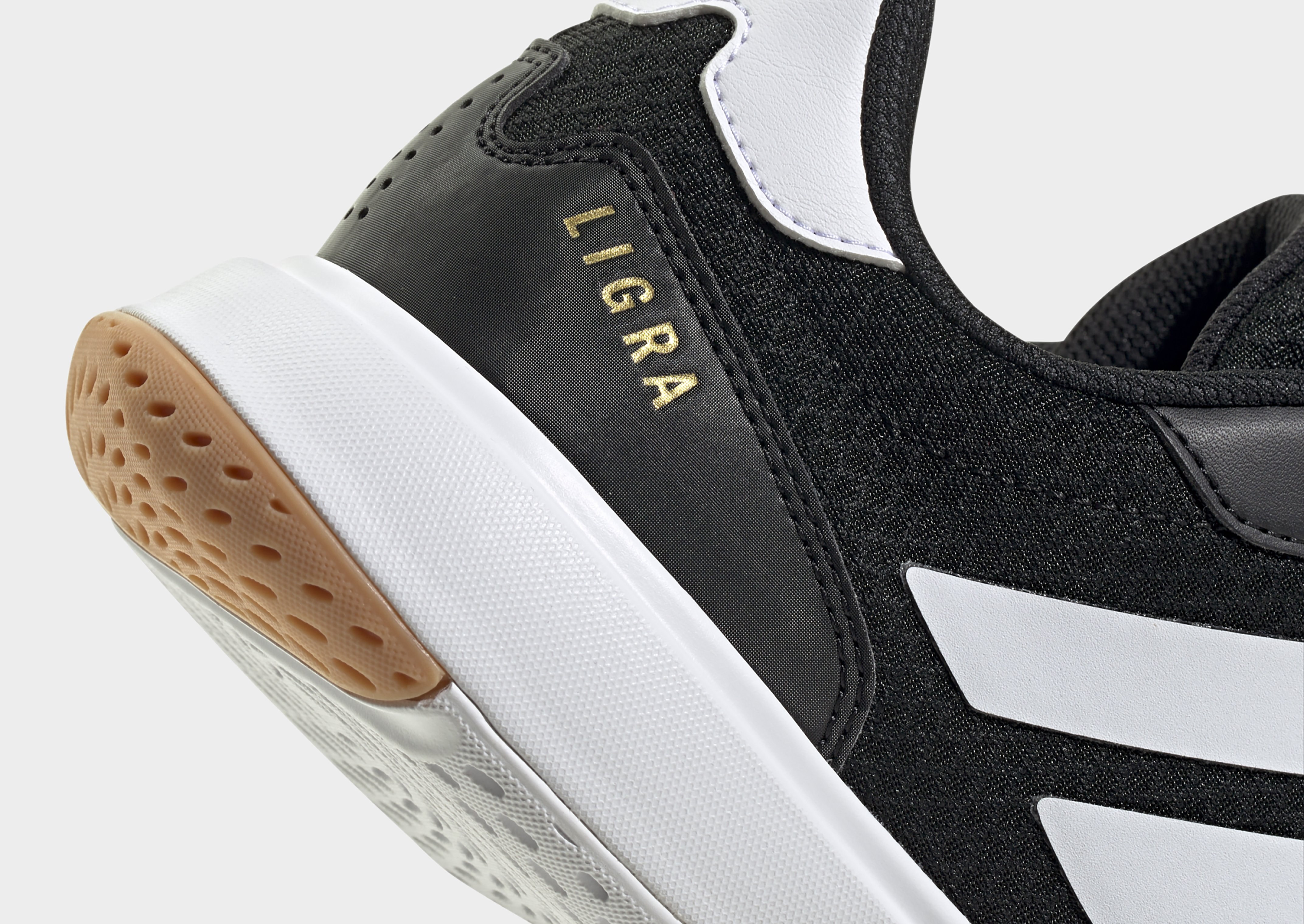 adidas Ligra 8 Indoor Schuh