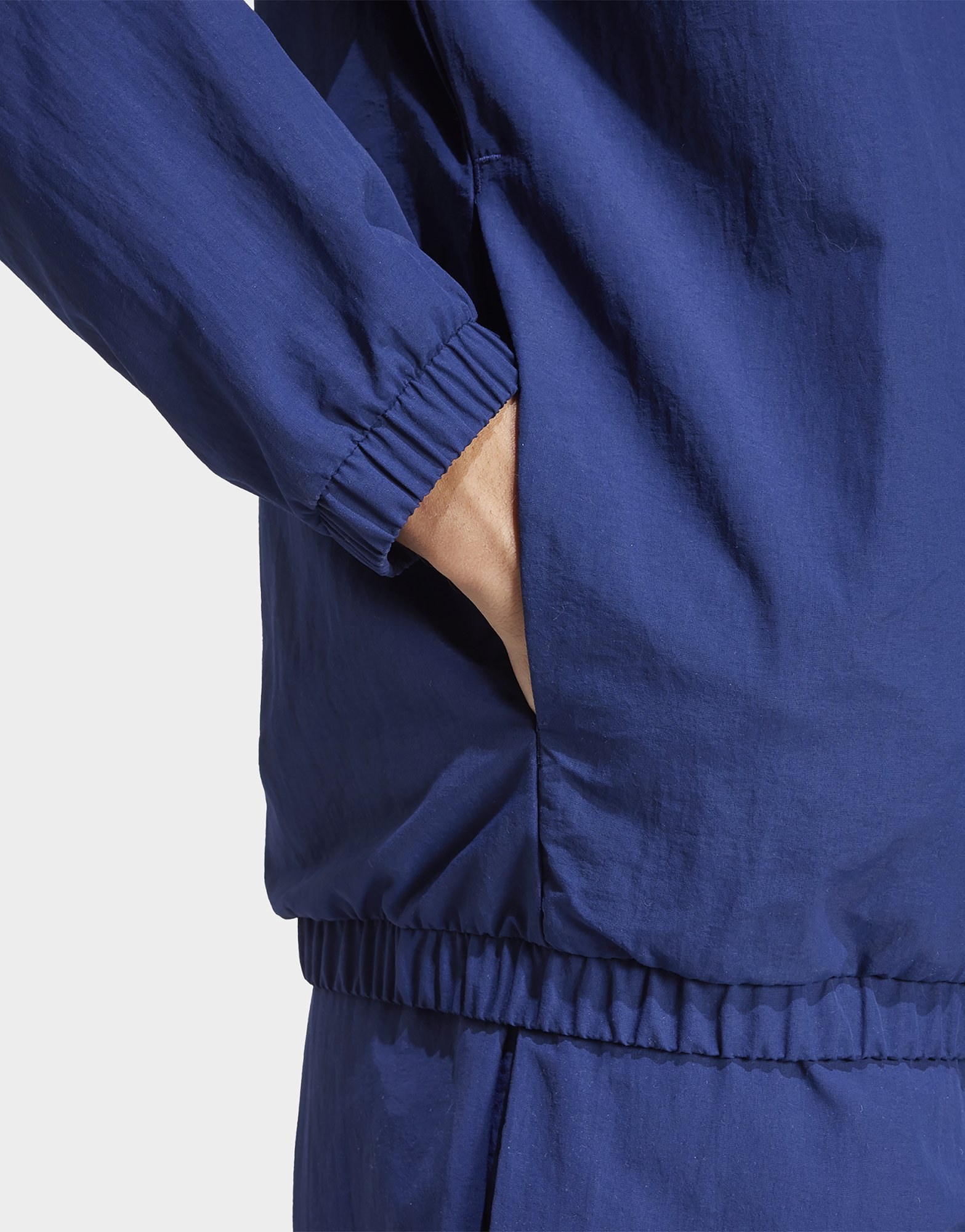 adidas Essential Windbreaker Mit Kleinem Logo