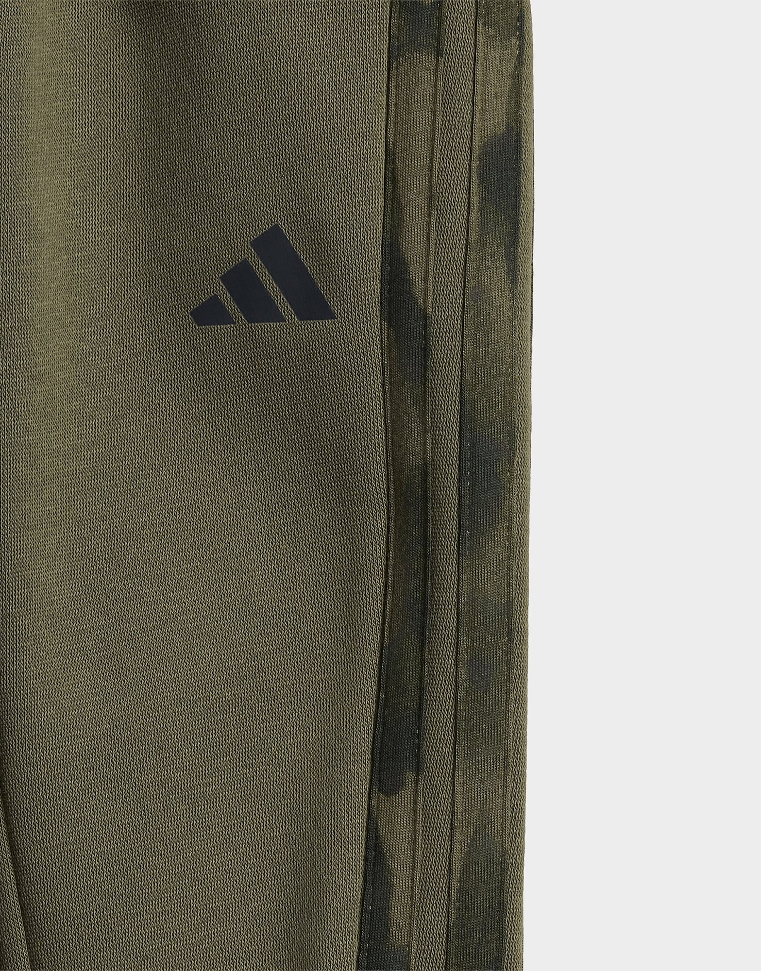 adidas Seasonal Essentials Camo Kids Jogginganzug, Fleece