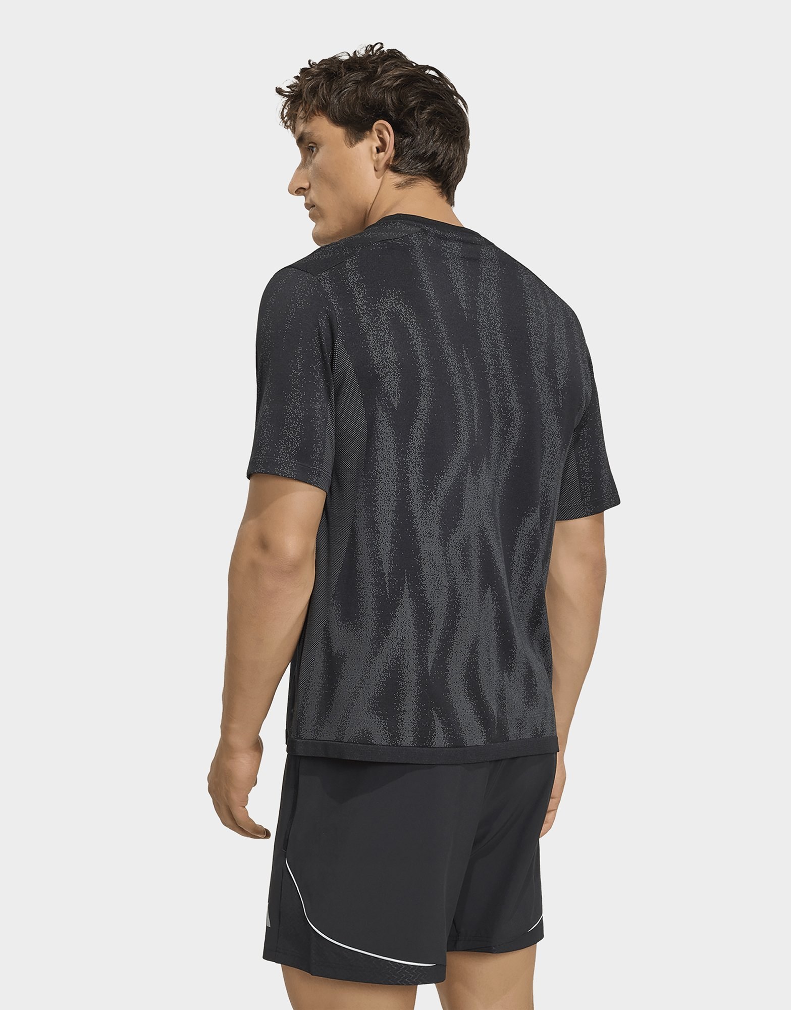 adidas TECH APPAREL SEAMLESS T-SHIRT