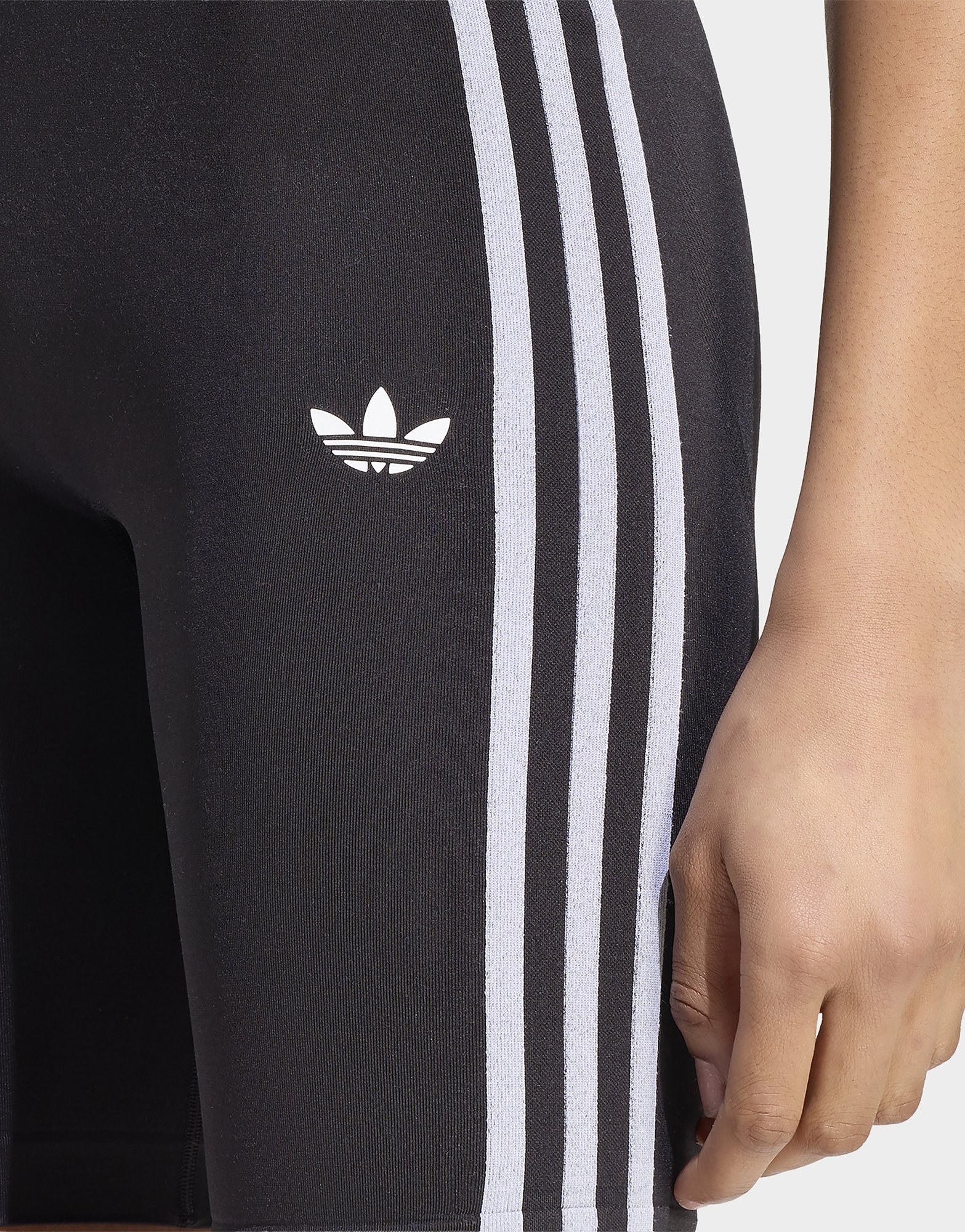 adidas Essentials 3 Stripes Seamless Shorts 5 Inch