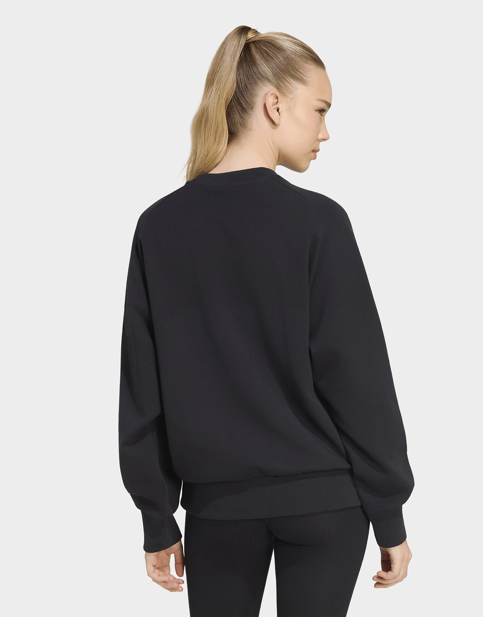adidas Soft Lux Sweatshirt, Locker Geschnitten