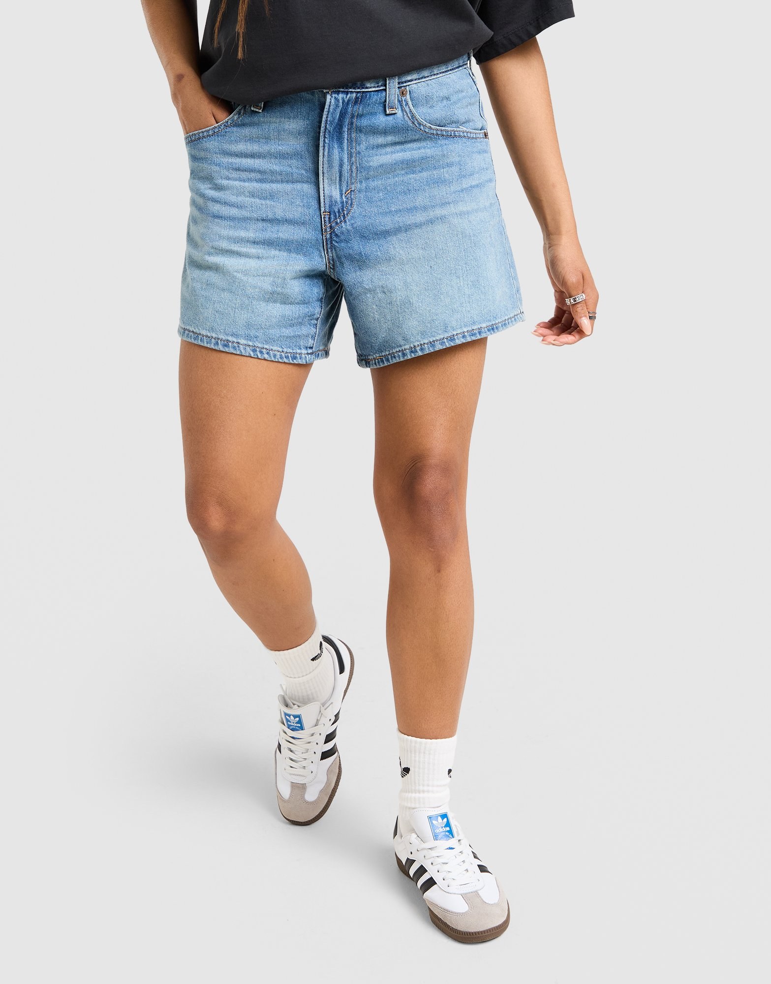 LEVI'S Cinch Shorts