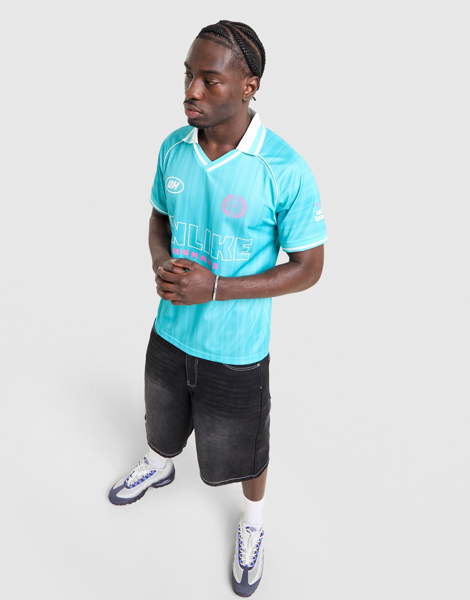 Unlike Humans Winner Fußball T-Shirt