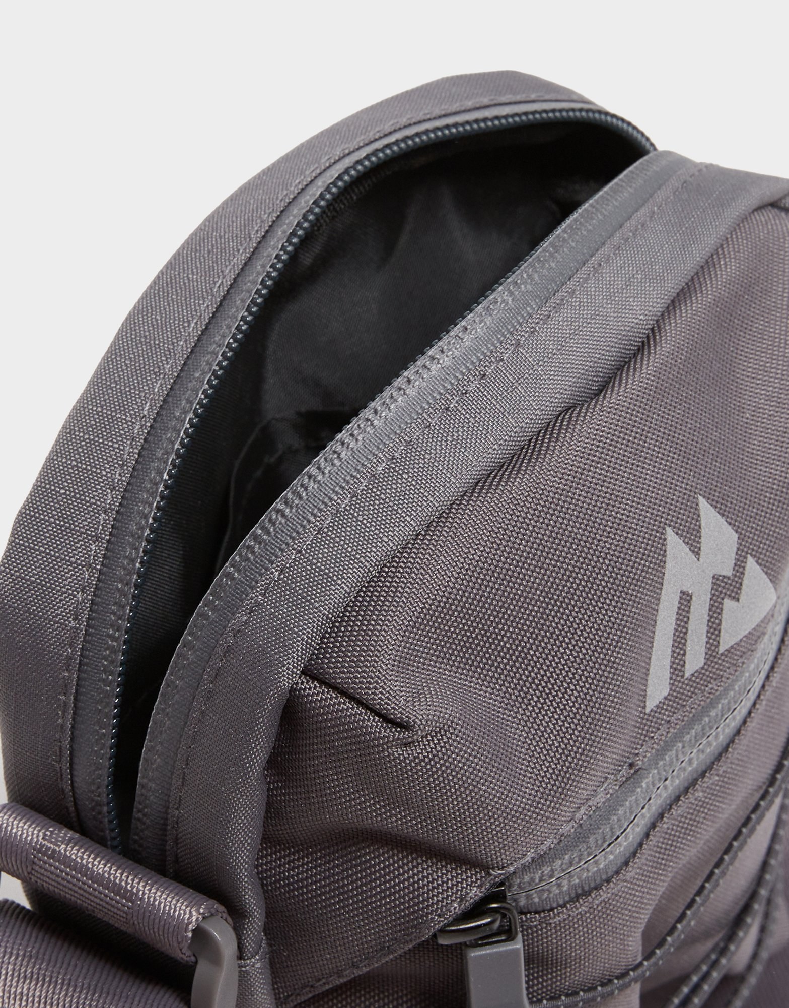 MONTIREX Ridge Crossbody Bag