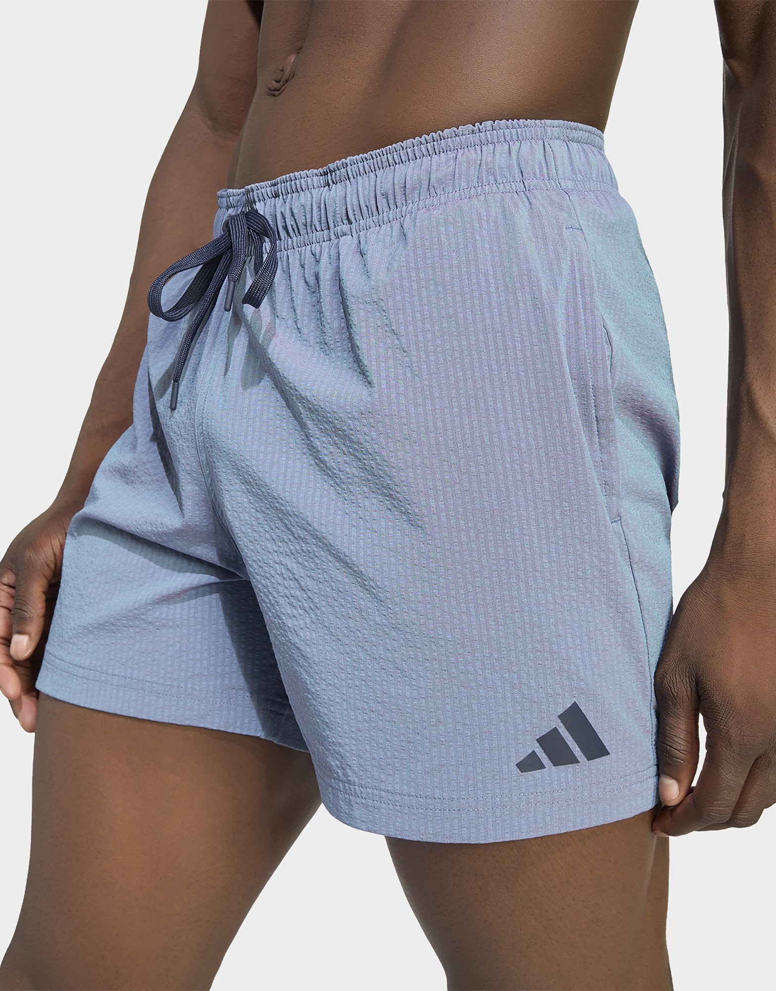adidas Irisierende Seersucker Badeshorts, 13 Cm