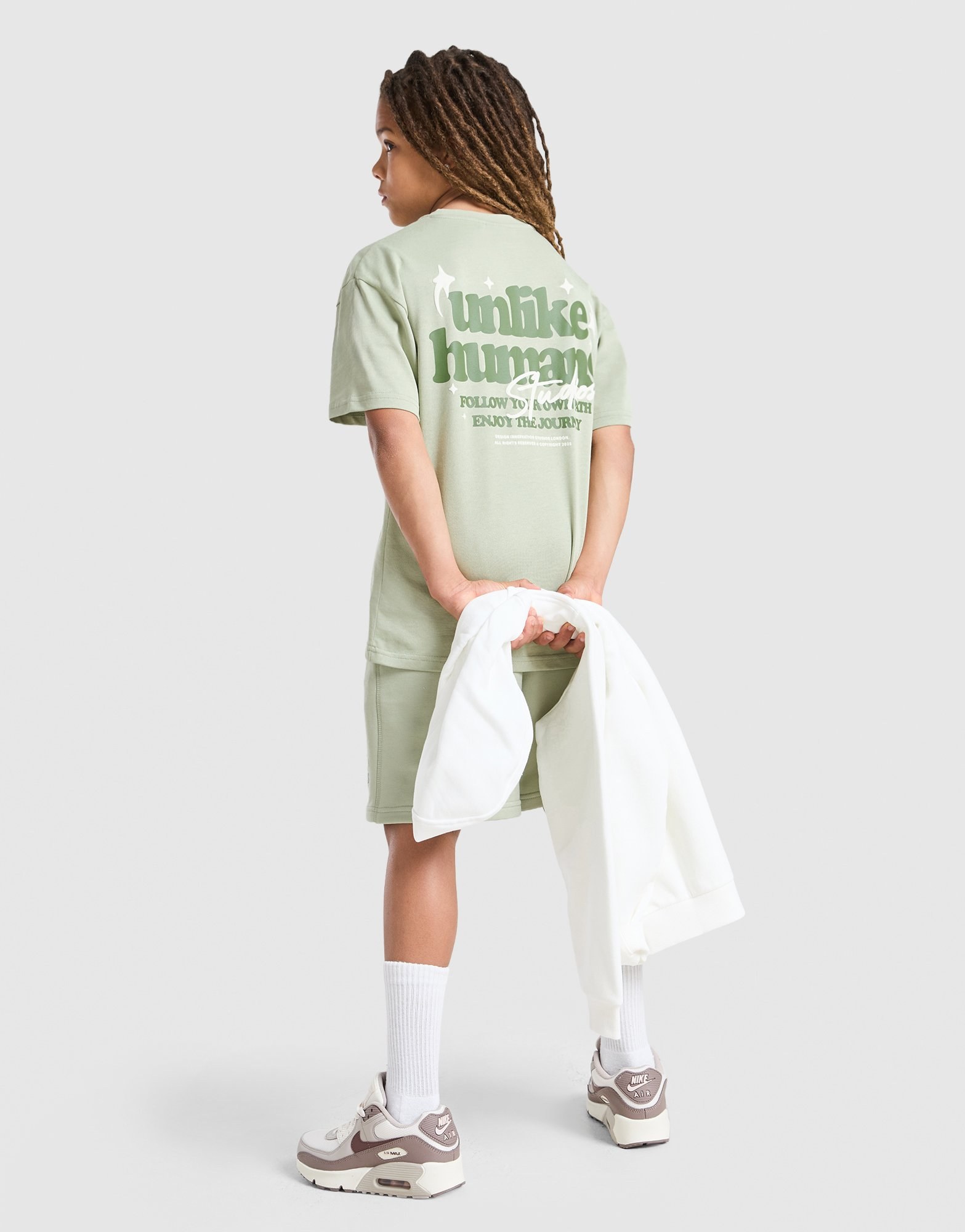 Unlike Humans Crafted T-Shirt Kinder