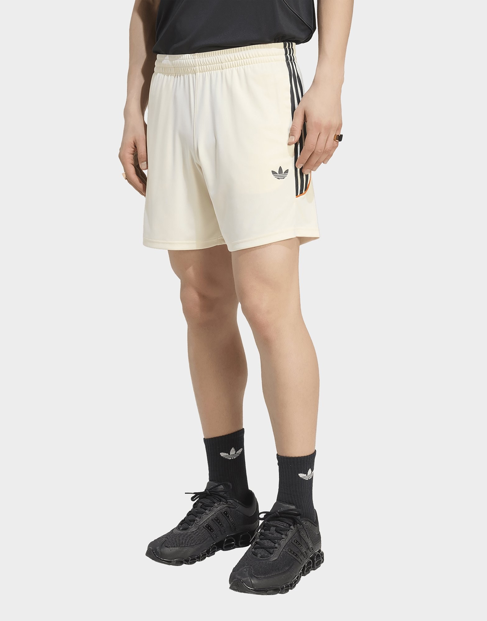 adidas TEAMGEIST 26 SHORTS