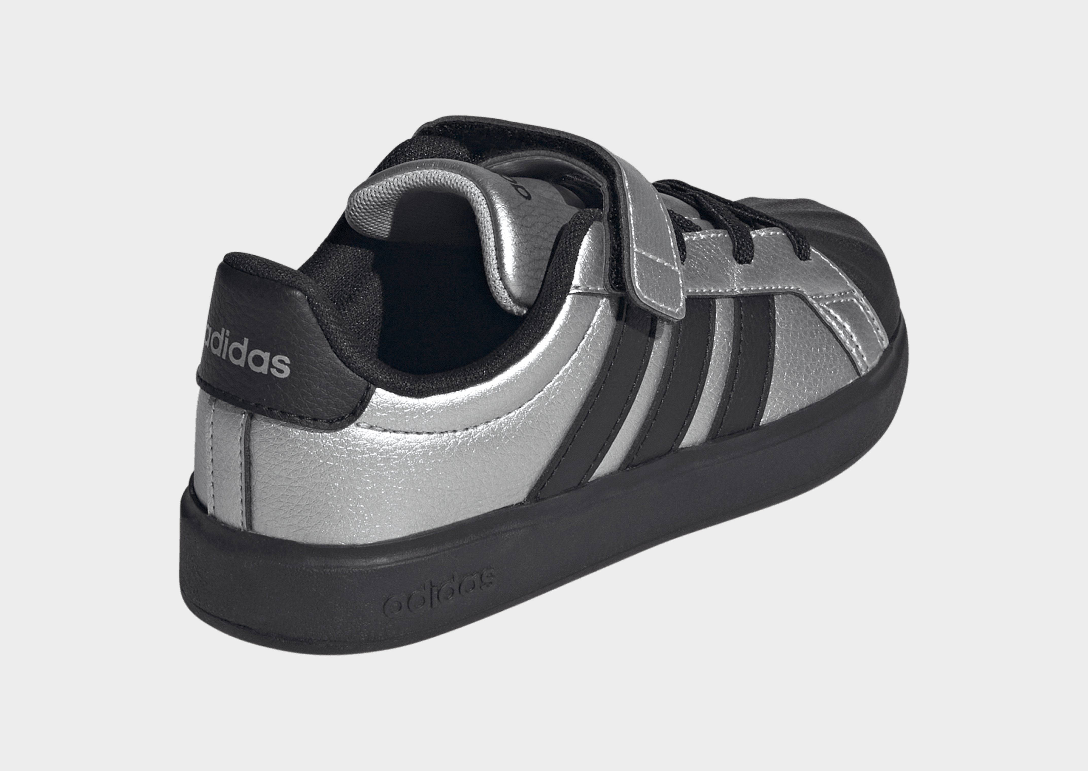 adidas Streettalk