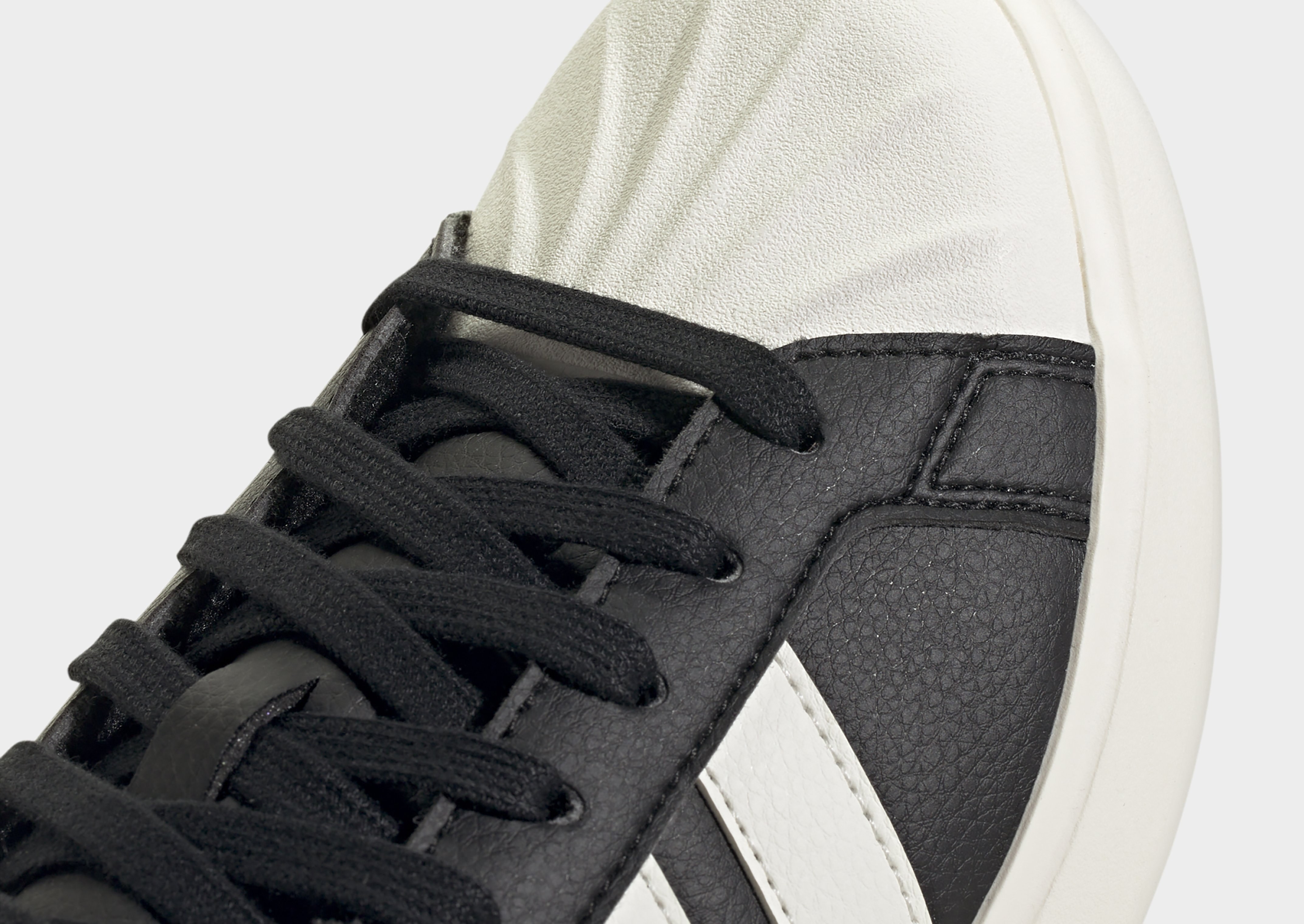 adidas Streettalk