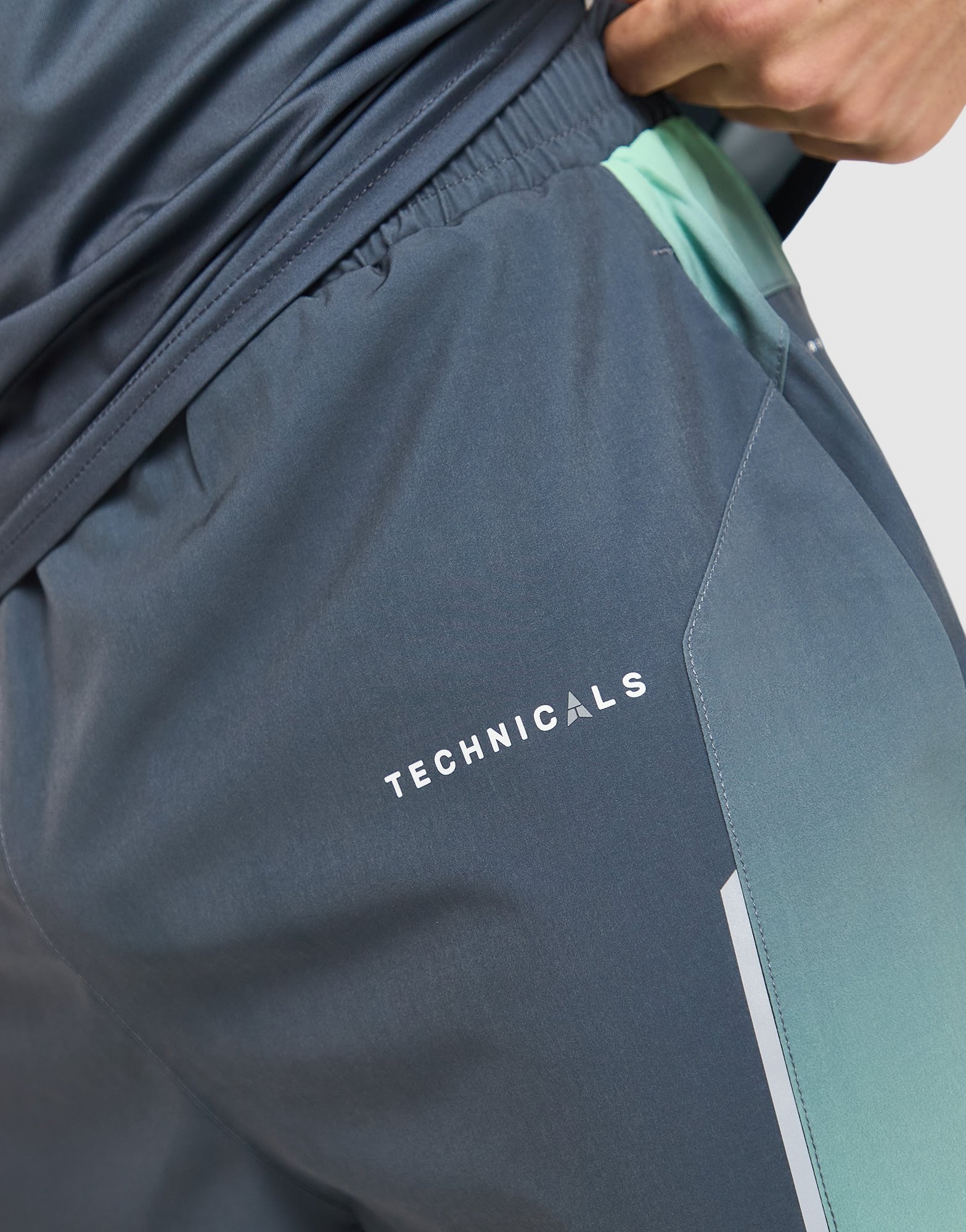 Technicals Lotus T-Shirt/Shorts Set