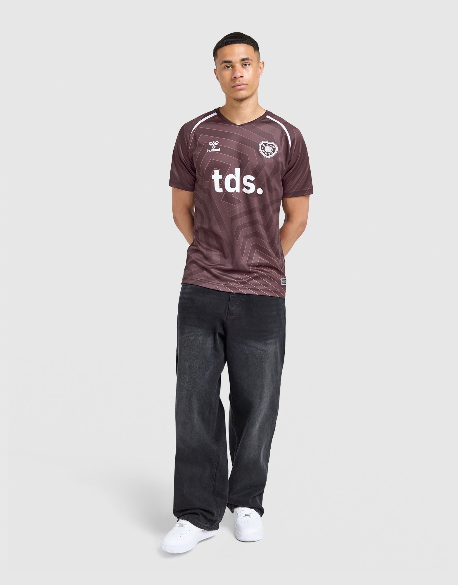Hummel Hearts 2026/27 Aufwärmtrikot