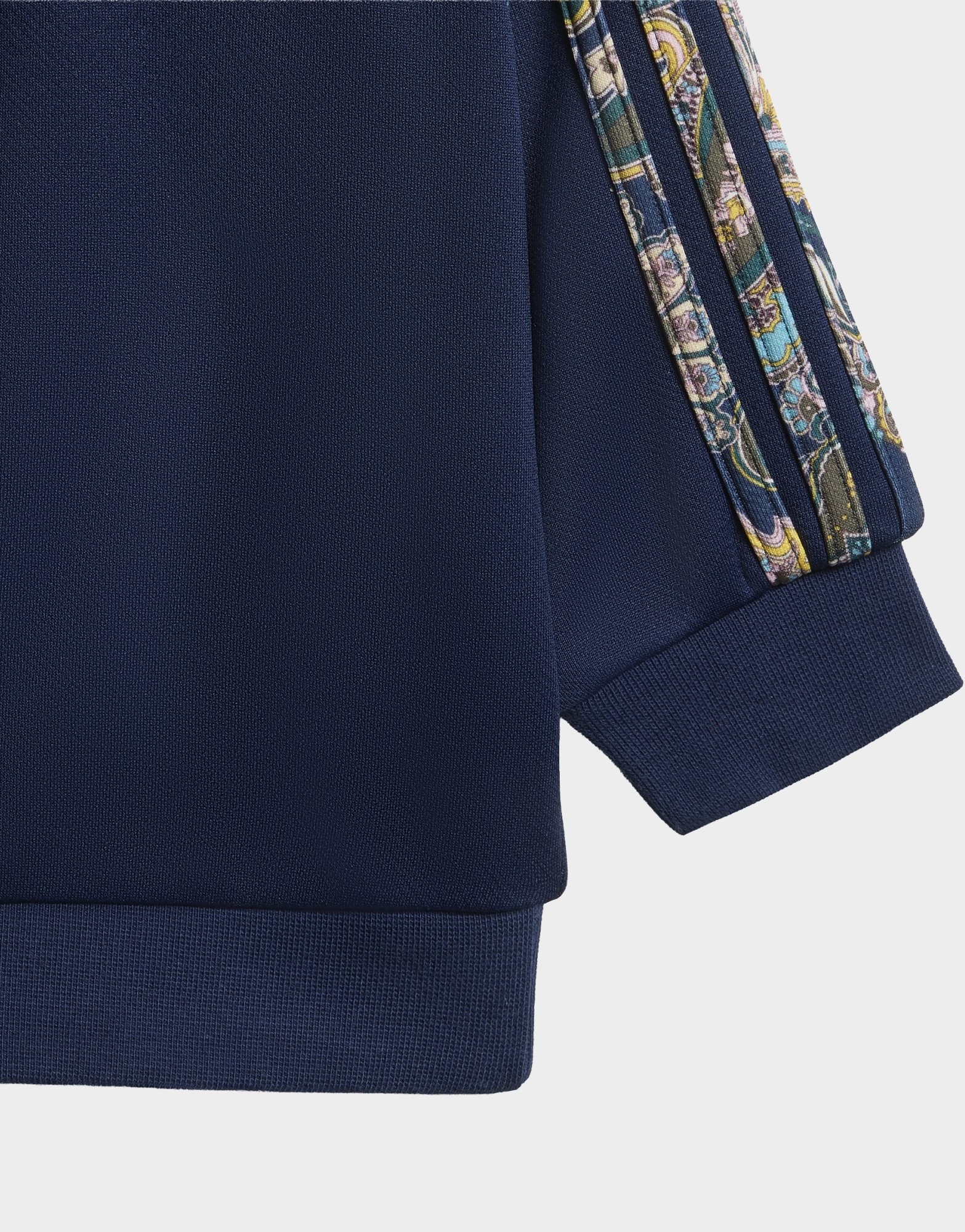 adidas x Liberty London Oversized Crew und Leggings Set