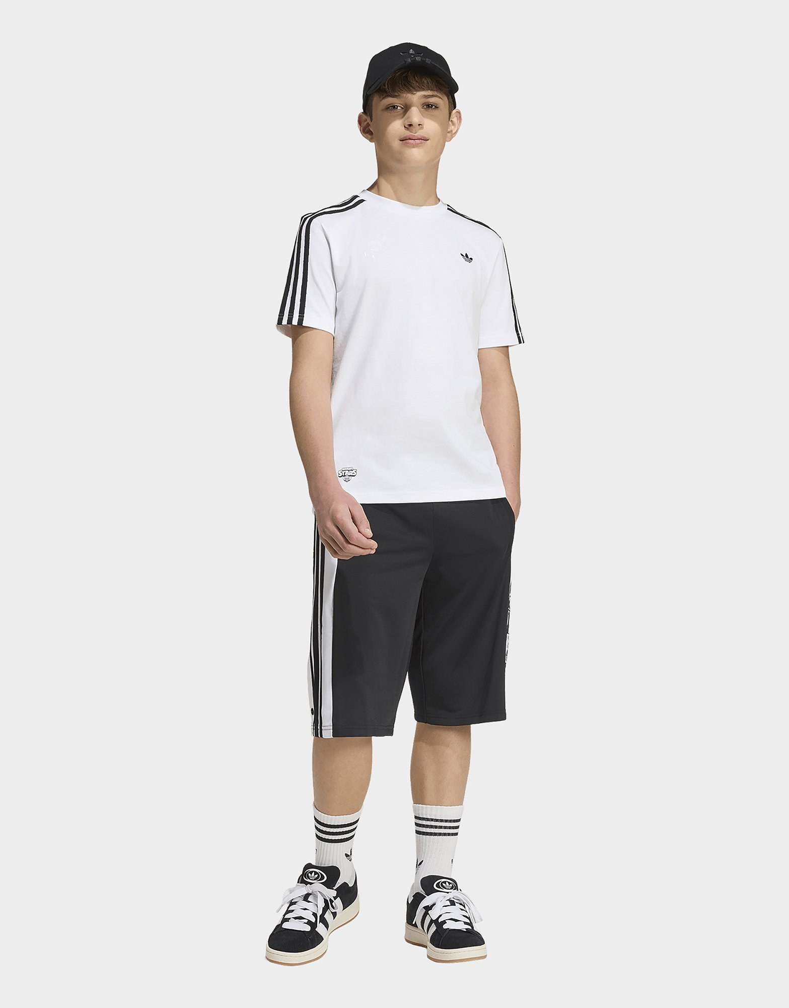 adidas Grafik T-shirt, Locker Geschnitten