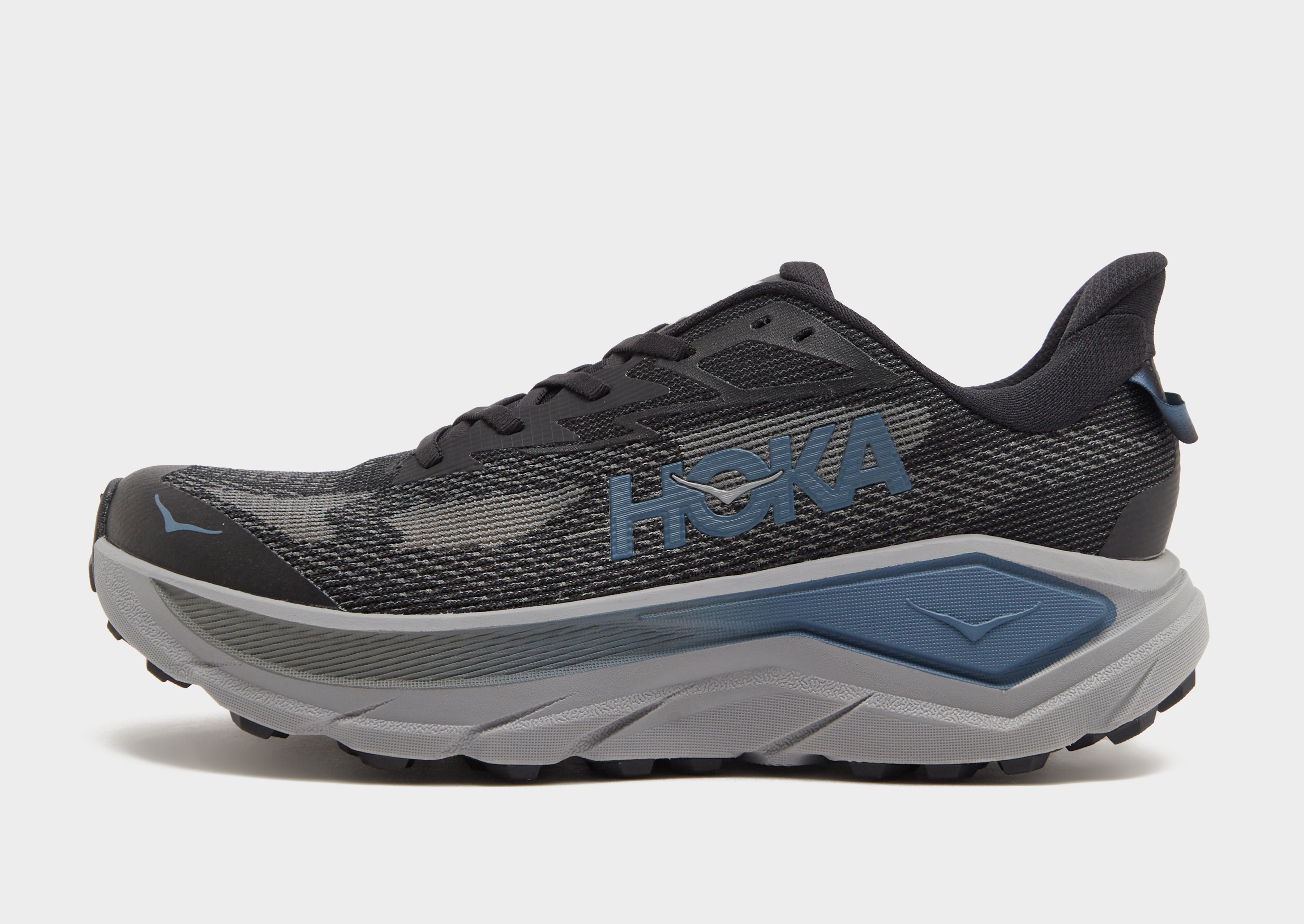 HOKA Challenger 8