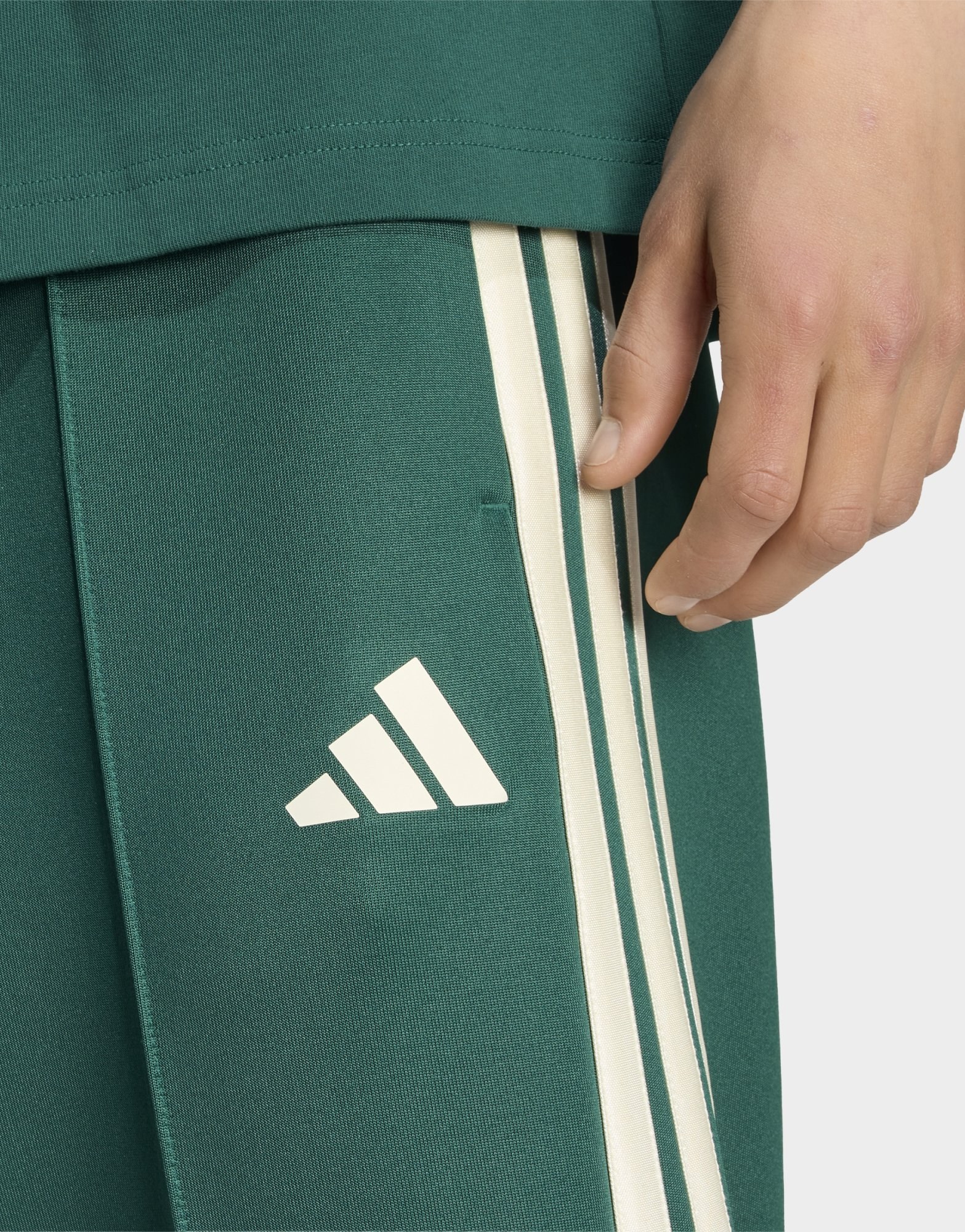 adidas Stadium Loose Hose, Offener Saum