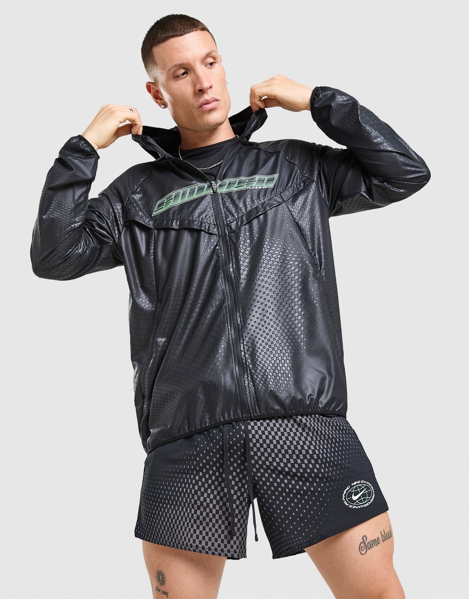 Nike Stride Swoosh Jacke