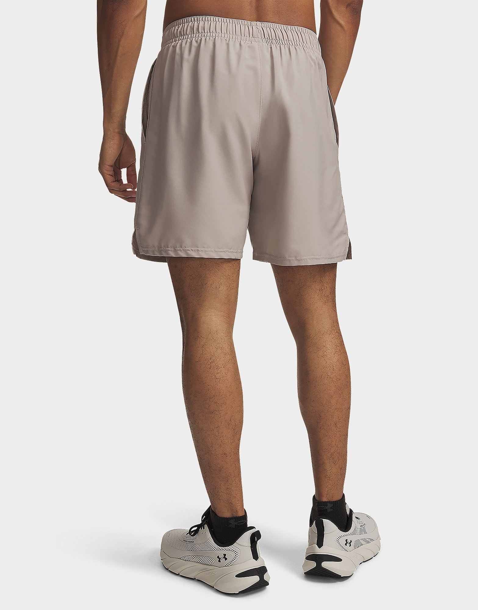 Under Armour Tech Woven Wordmark Shorts (21 cm)