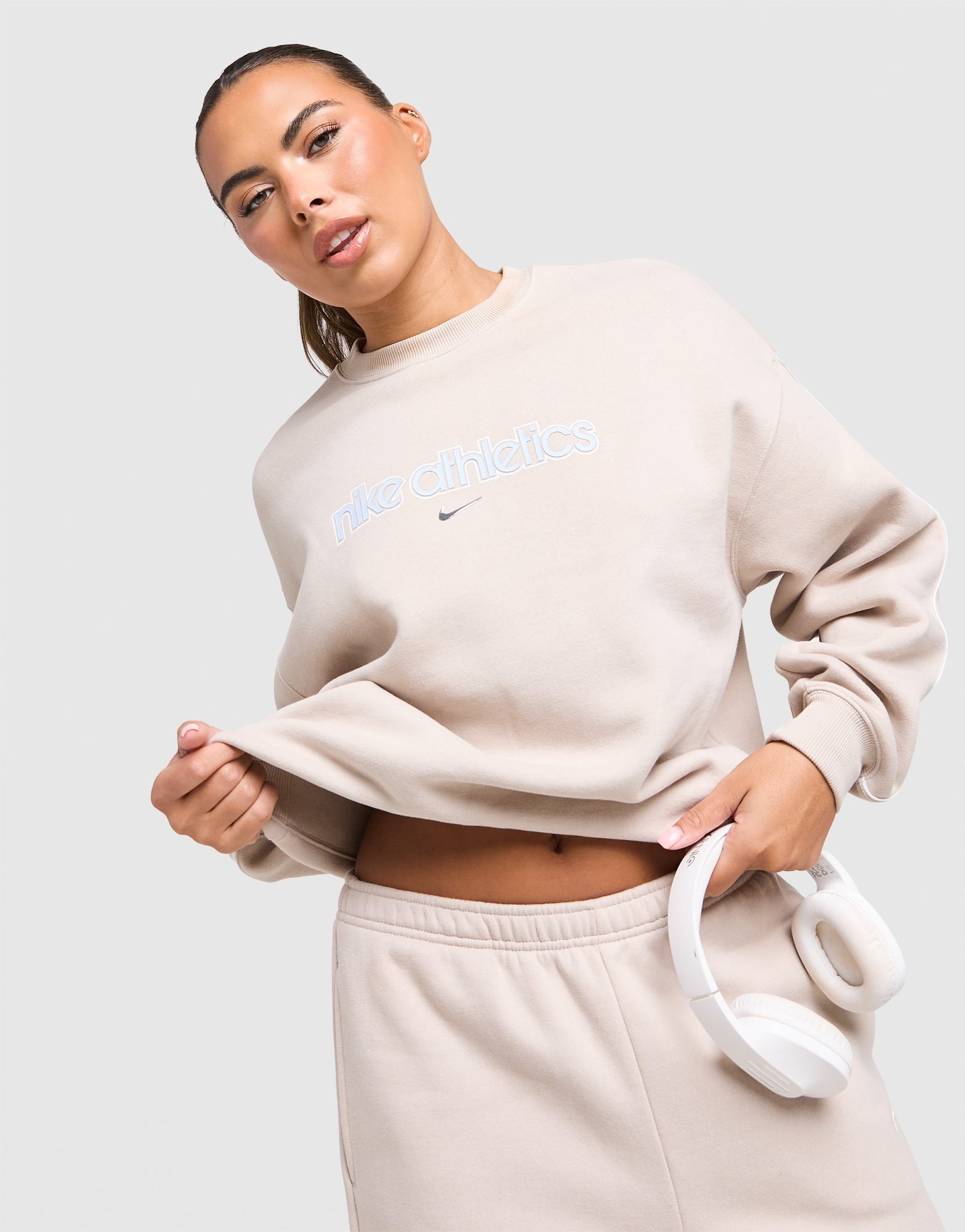 Nike Gym Life Swoosh Oversized Crew Sweatshirt