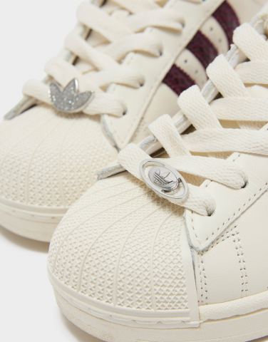 adidas Originals 4er-Pack Trefoil Schnürsenkel-Anhänger