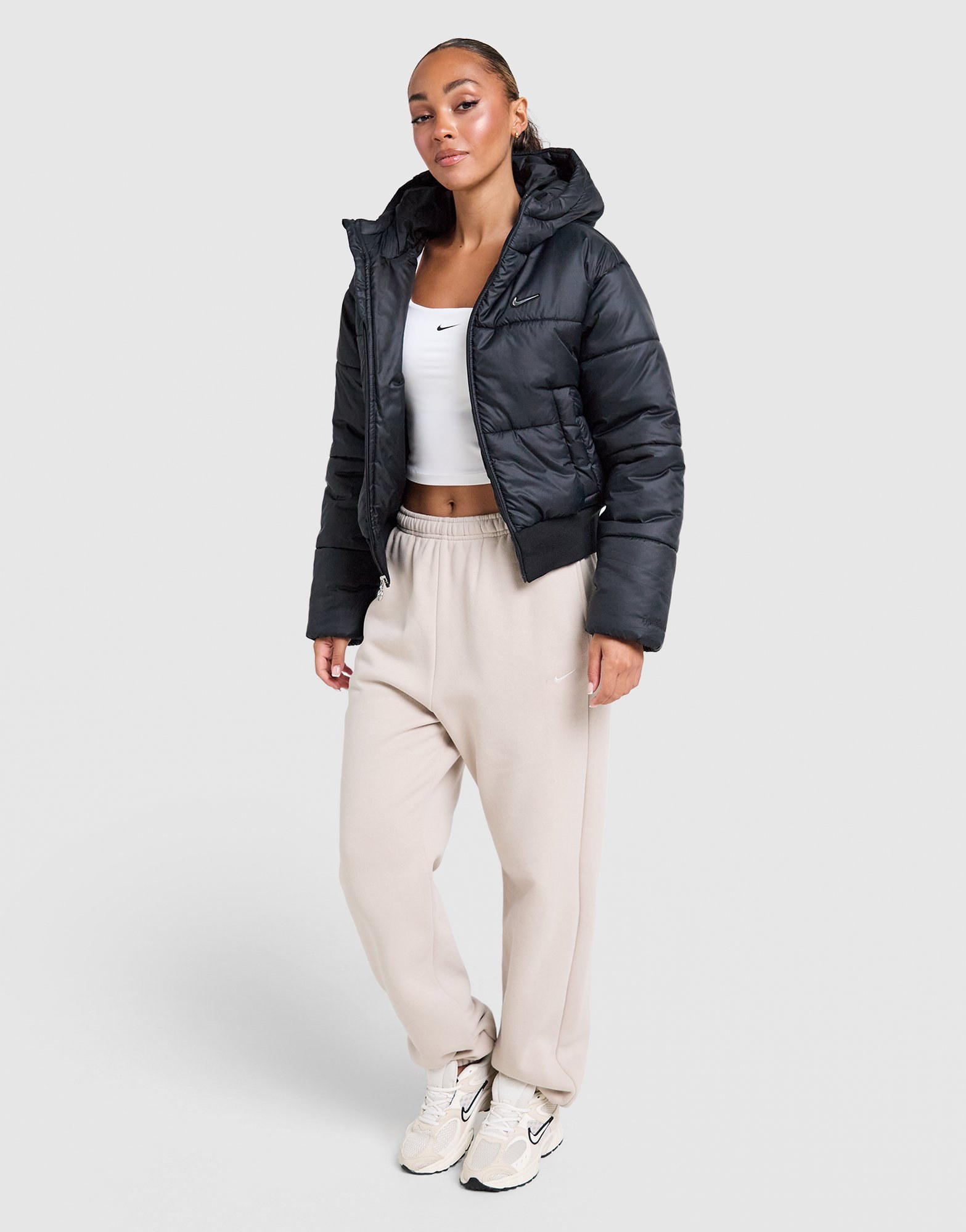 Nike Gym Life Swoosh Synthetic Jacke