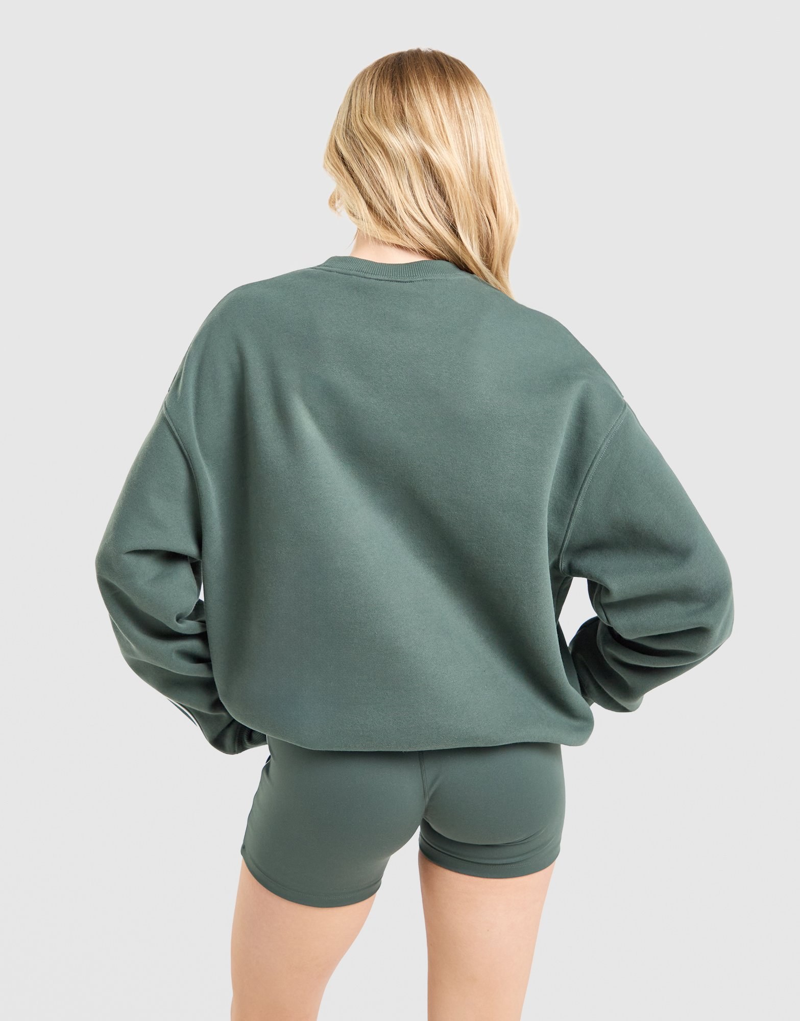 Nike Gym Life Swoosh Oversized Crew Sweatshirt