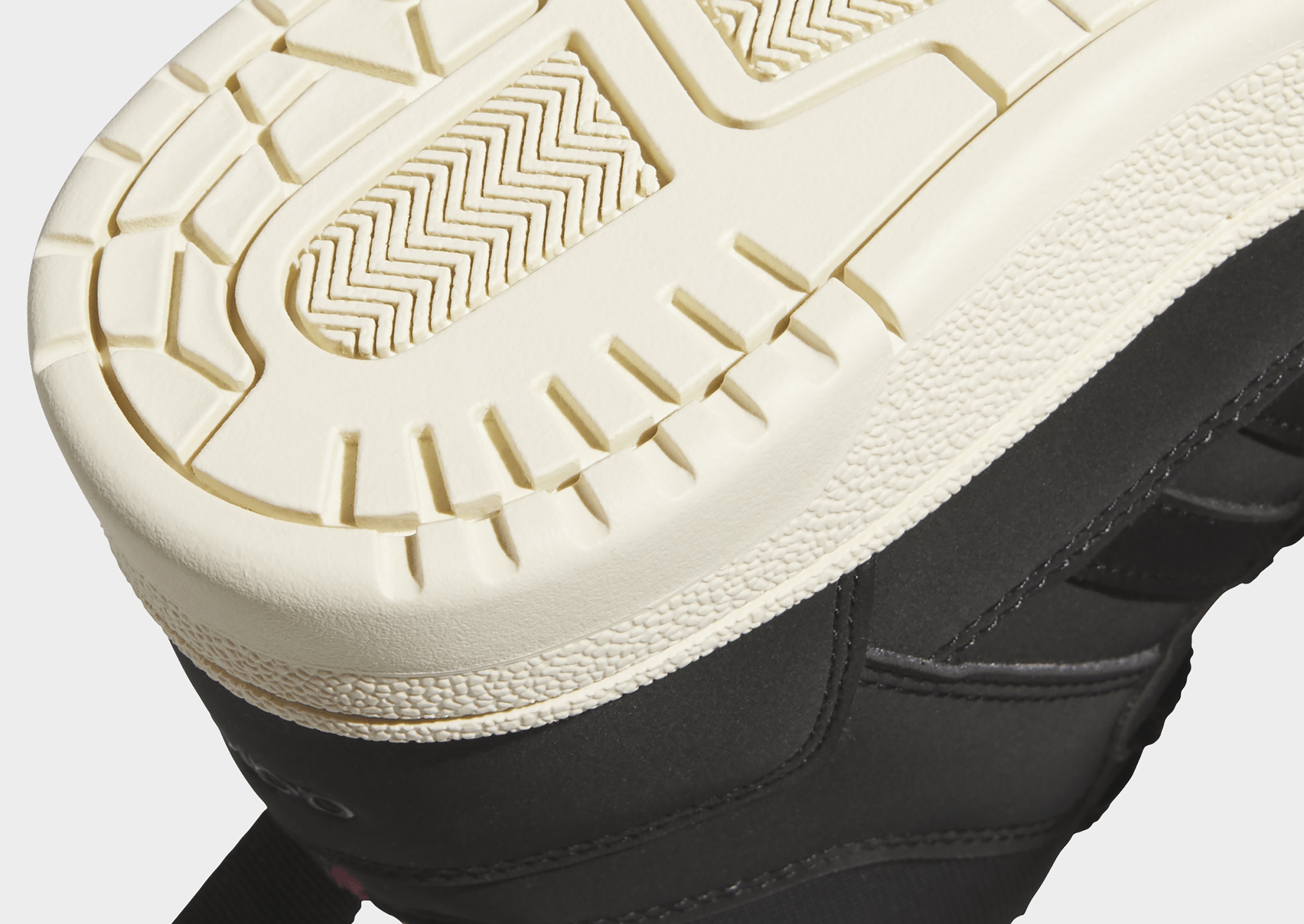 adidas Rapid Court Mid Winterized Schuh