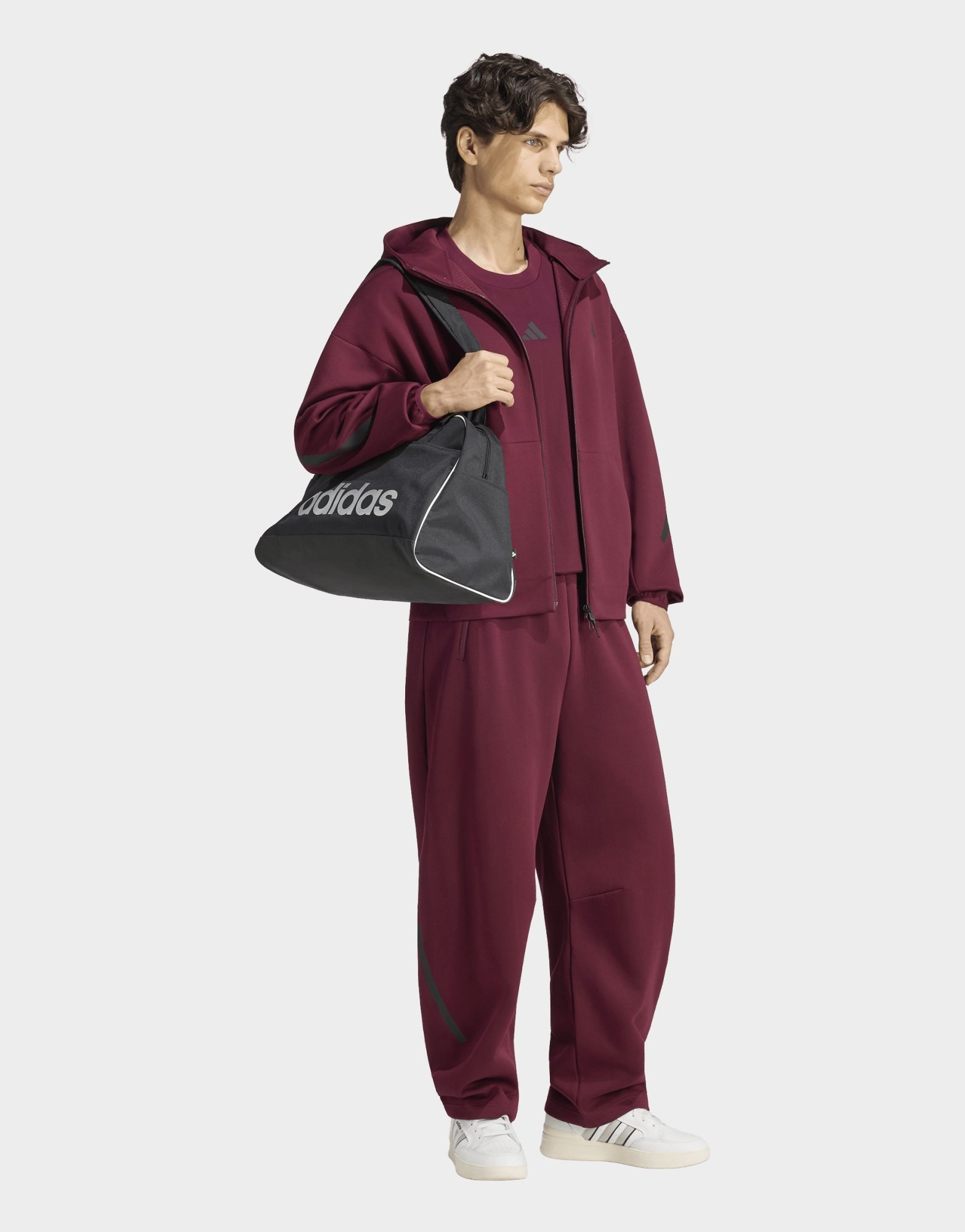 adidas Z.n.e. Trainingsjacke, Durchgehender Reissverschluss