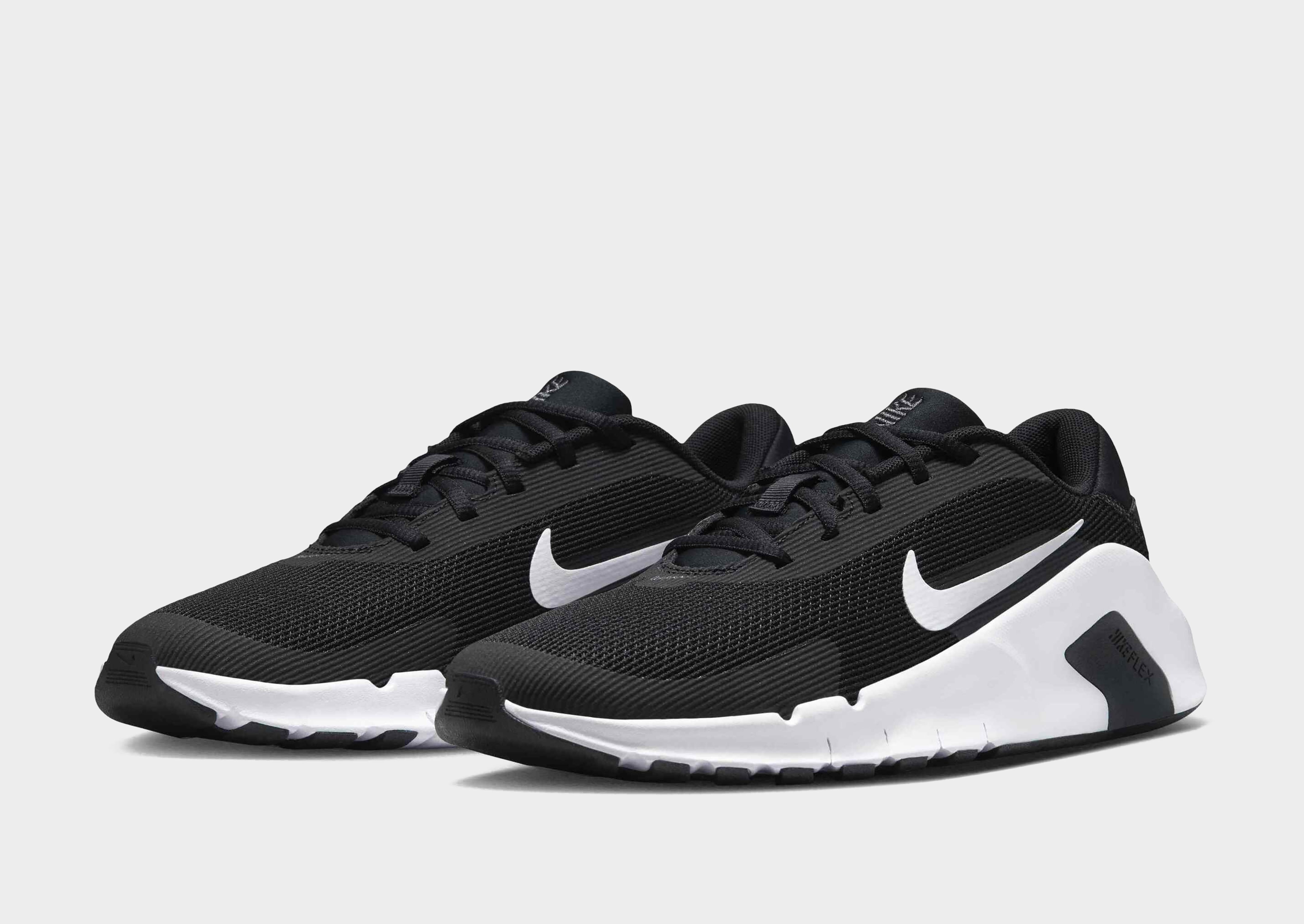 Nike WOMEN'S WORKOUT SHOES