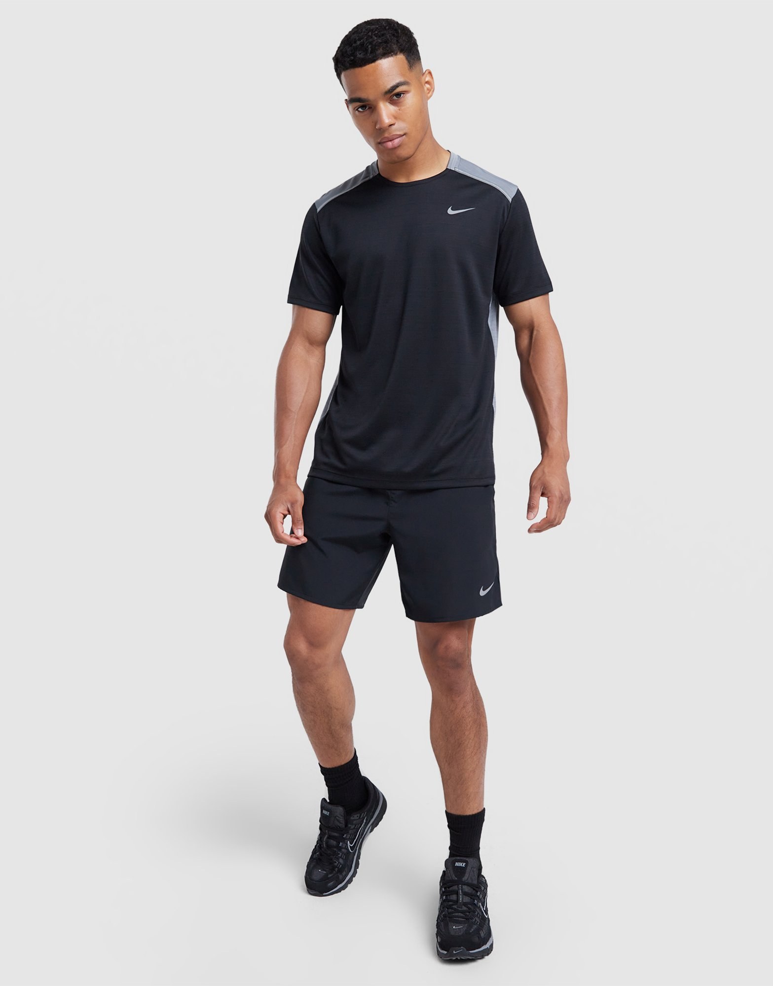 Nike Challenger 7 Unlined Shorts