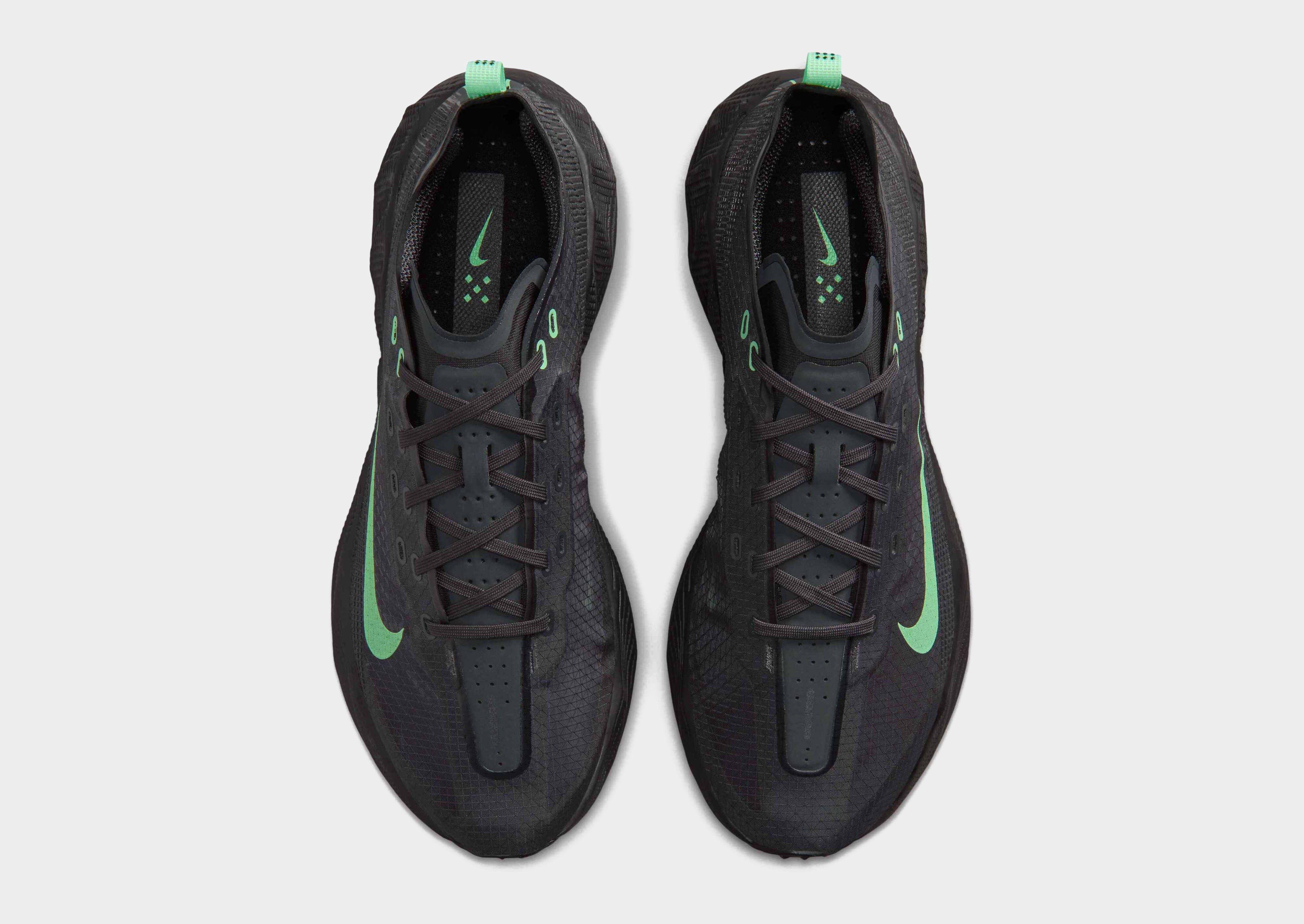 Nike AVA X