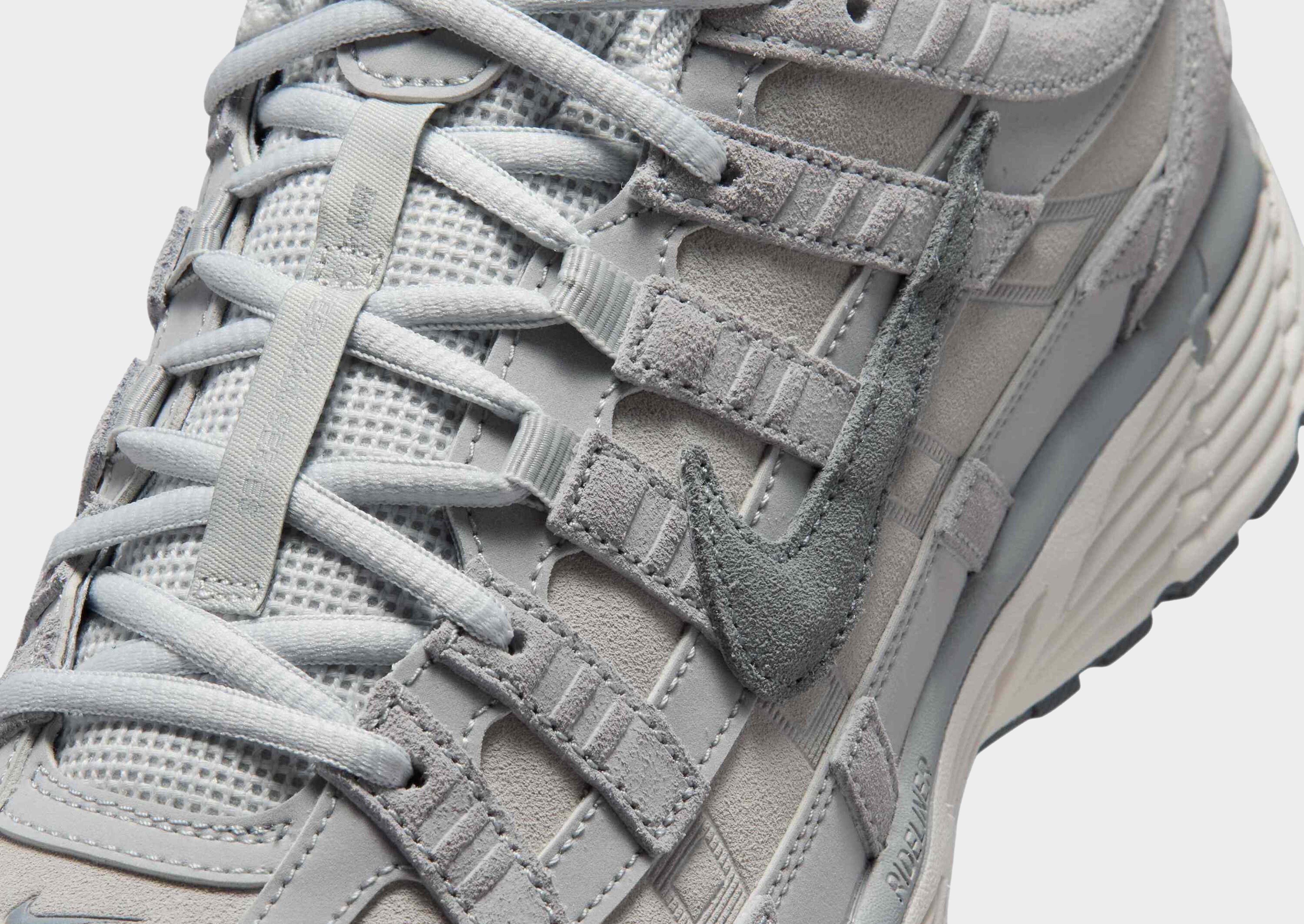 Nike Schuh P-6000 SE
