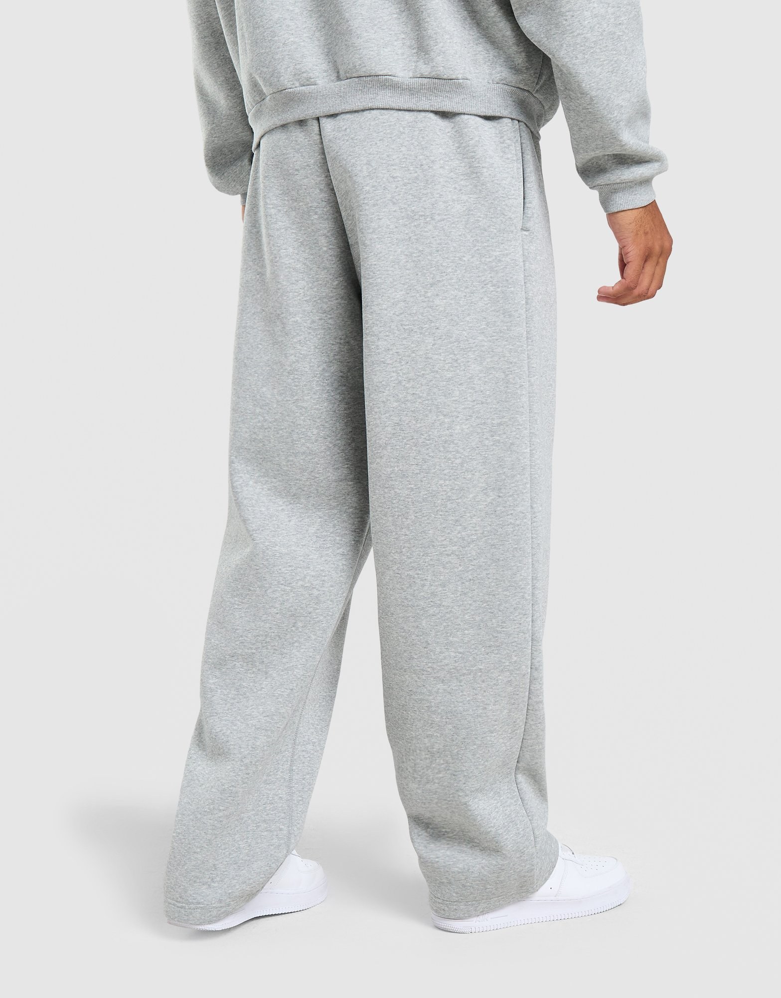 Nike Standard Issue Open Hem Joggers