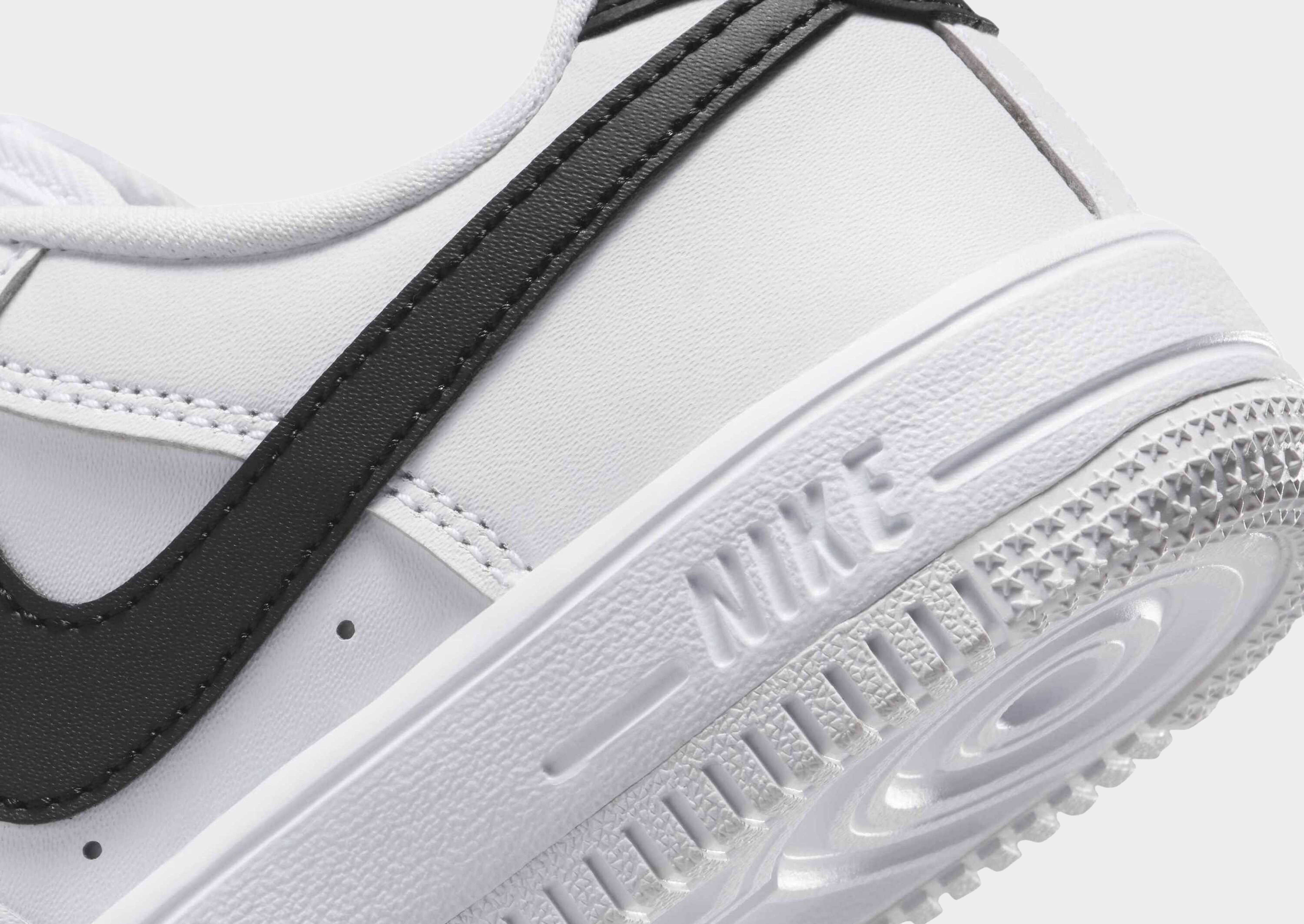 Nike AIR FORCE 1 LOW