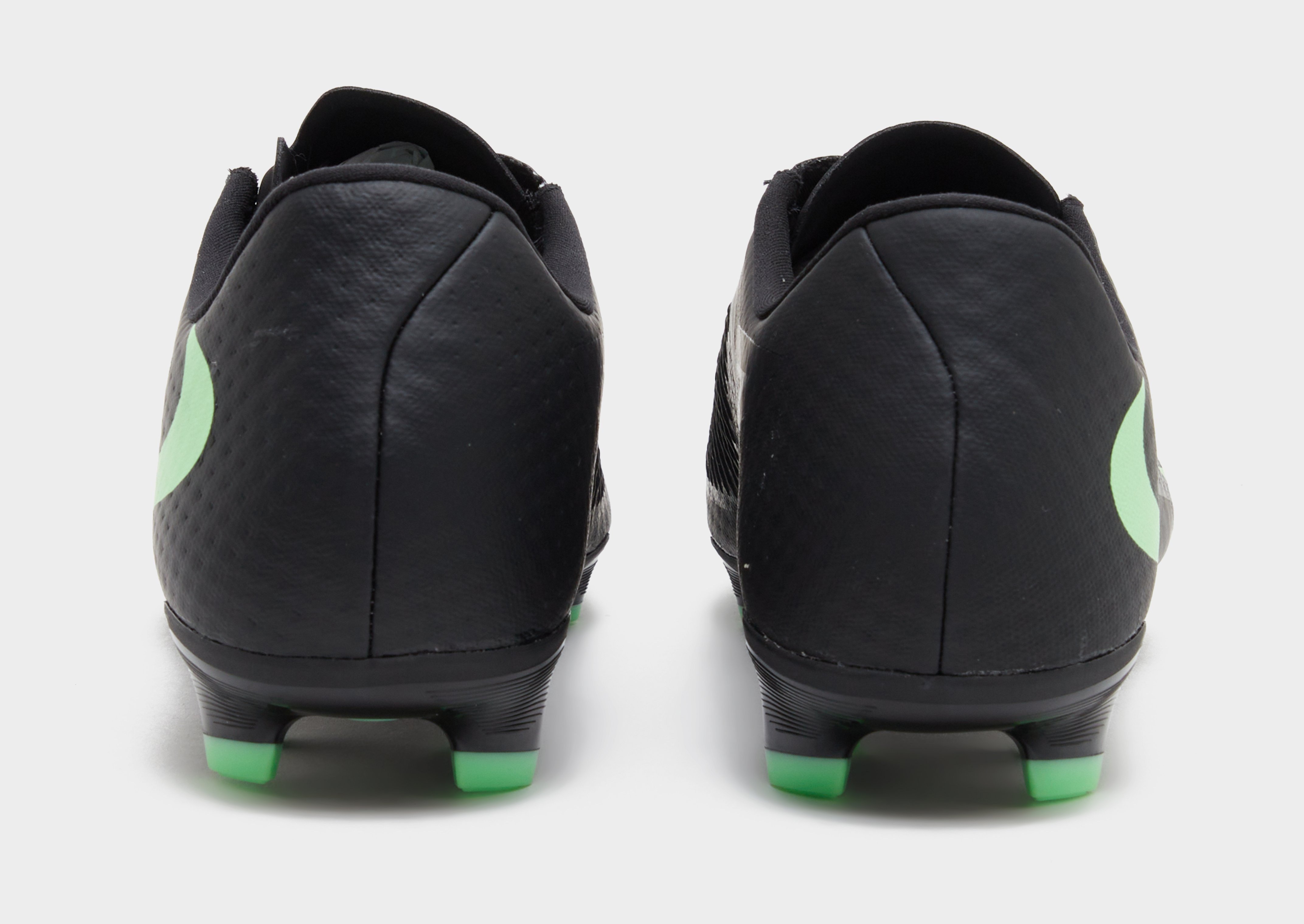 Nike Phantom 6 Low Academy FG