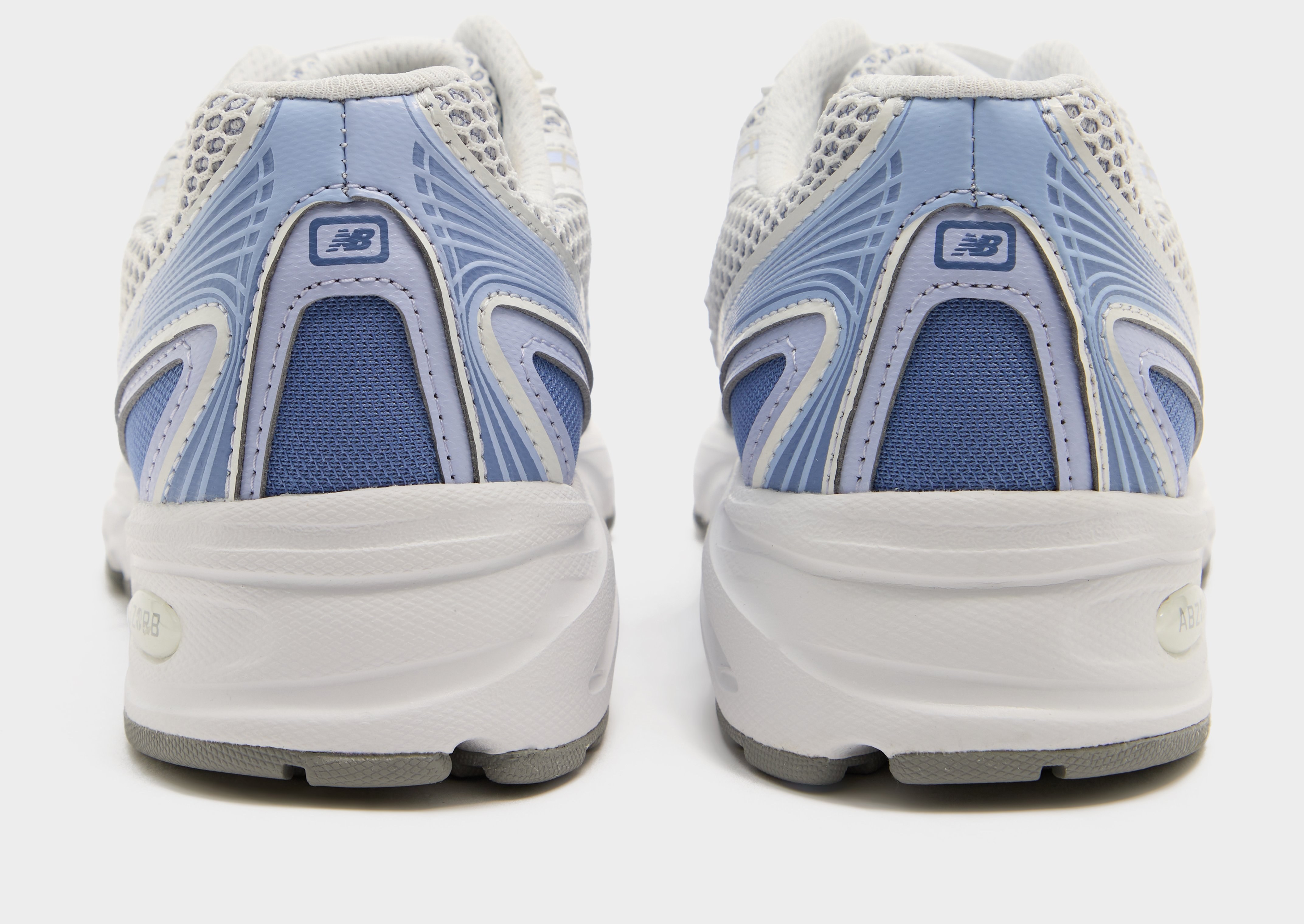 New Balance 740 Women's