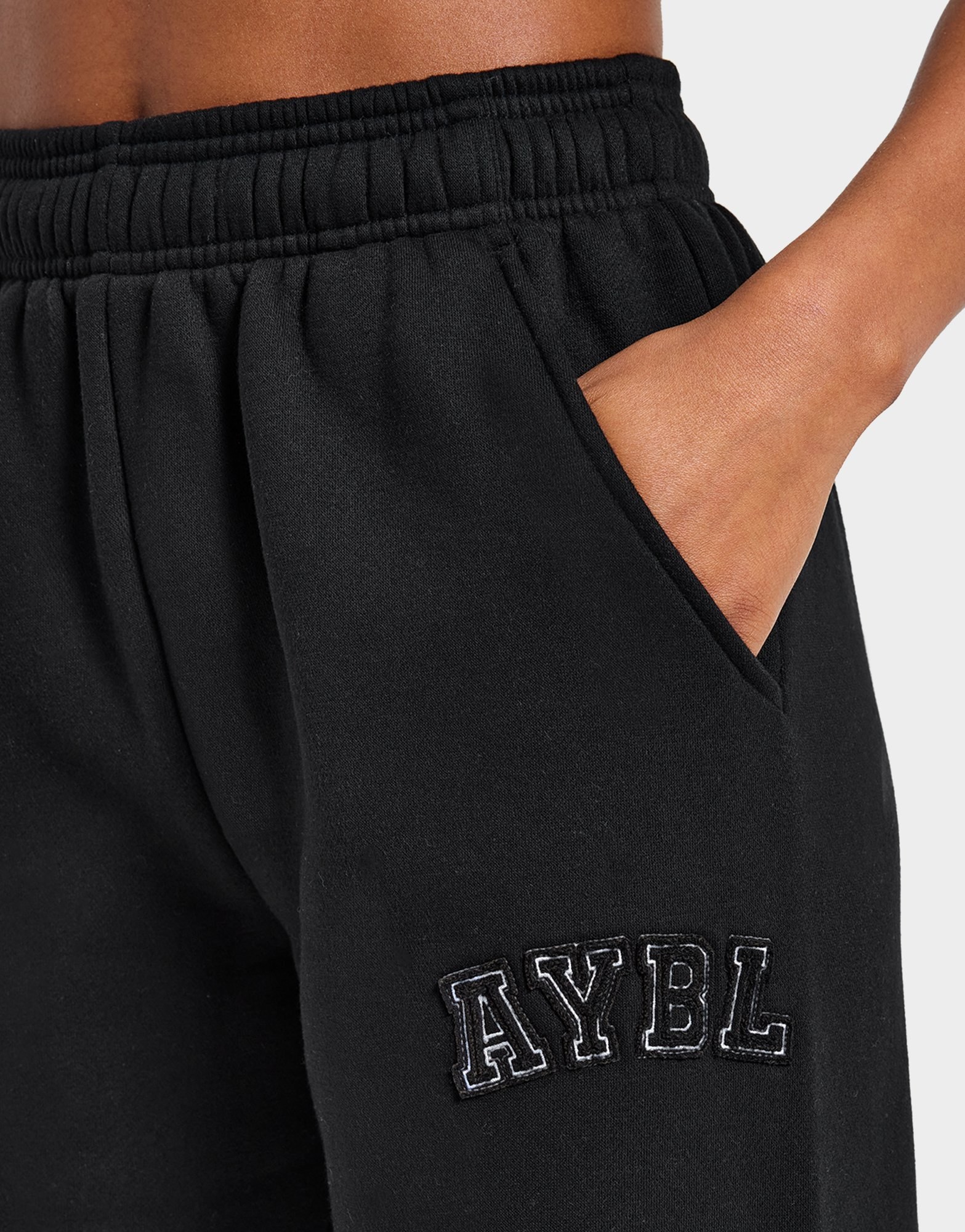 AYBL Varsity Applique Wide Leg Jogginghose
