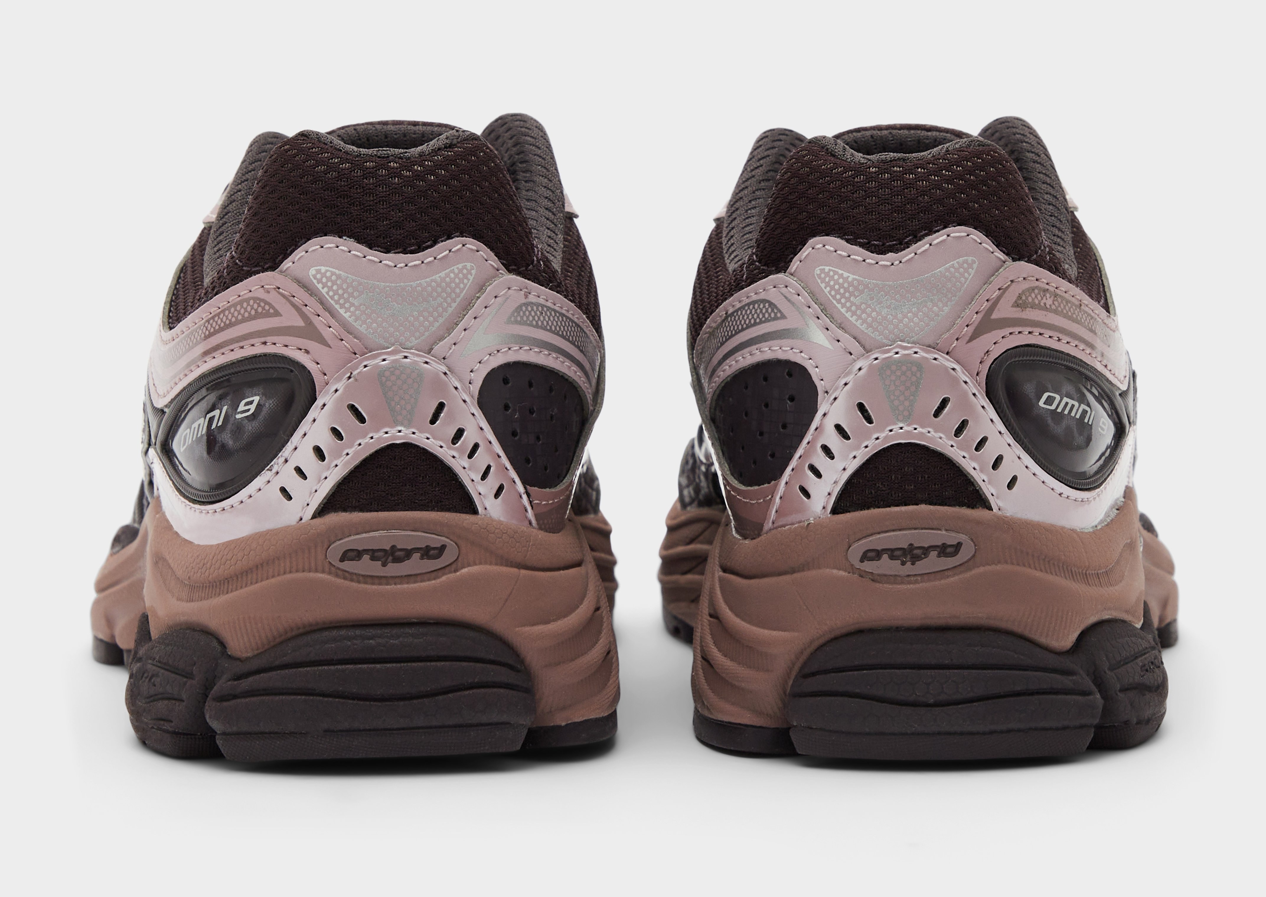 Saucony ProGrid Omni 9 Women's