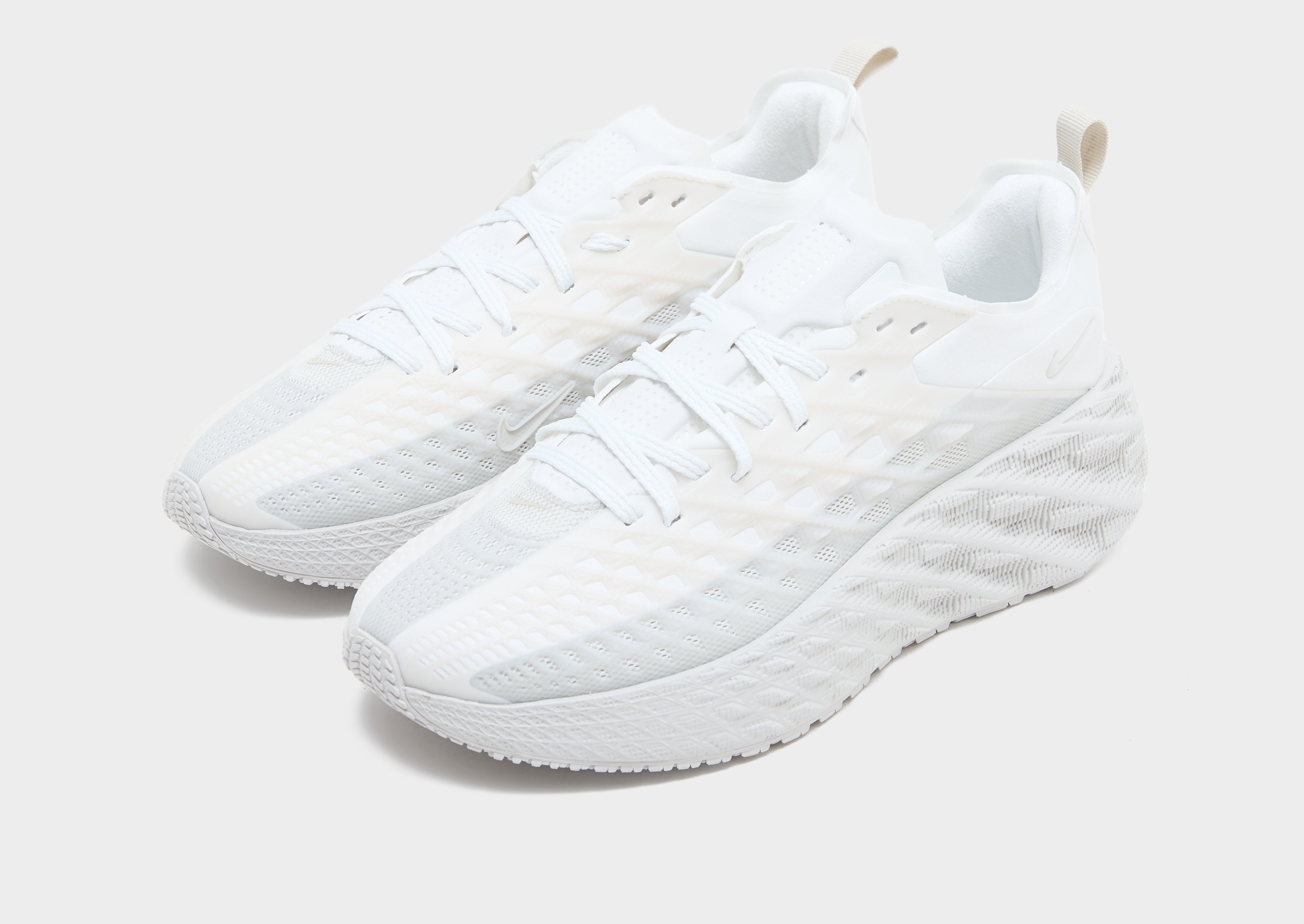 Nike Ava Edge