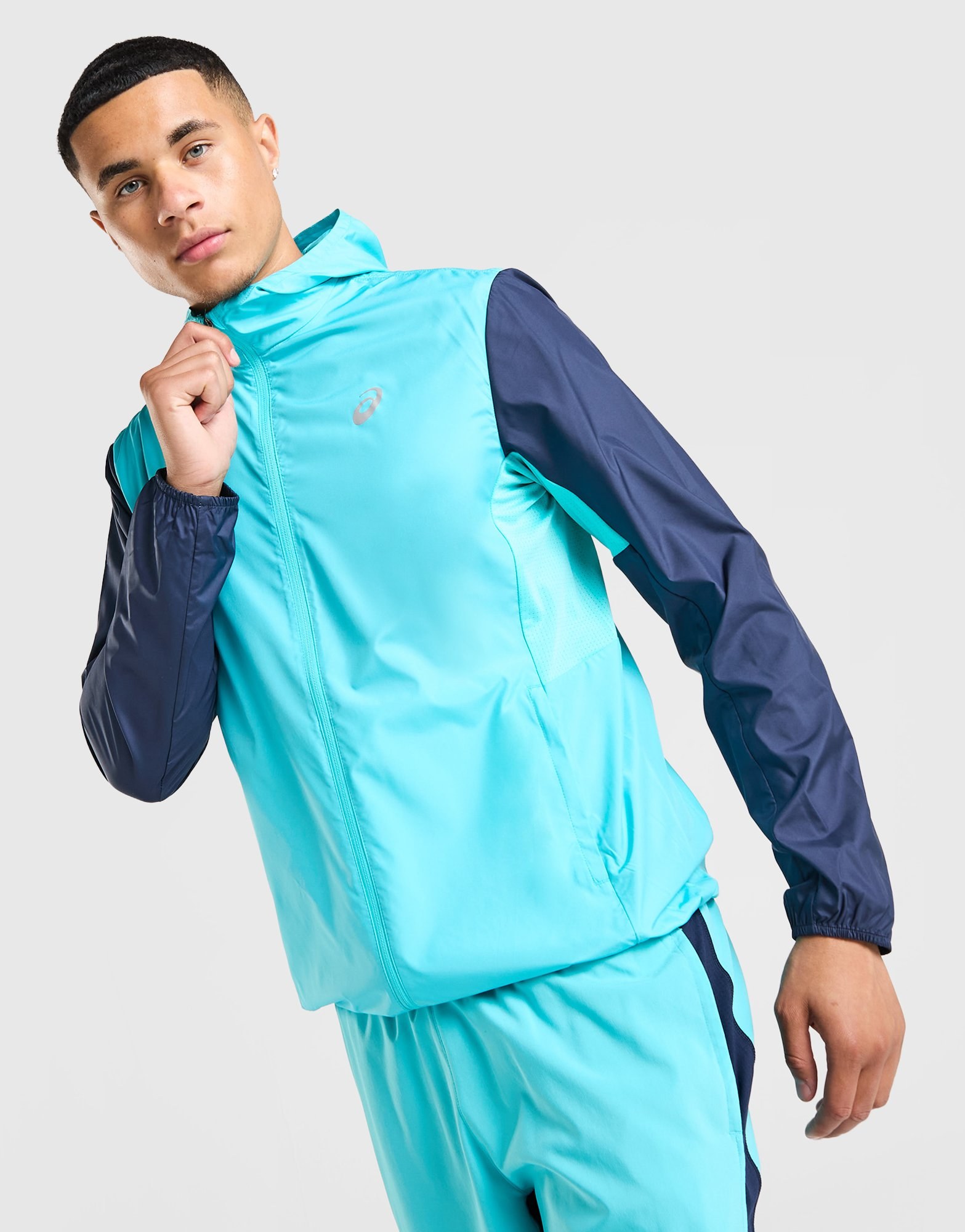 ASICS Core Jacke
