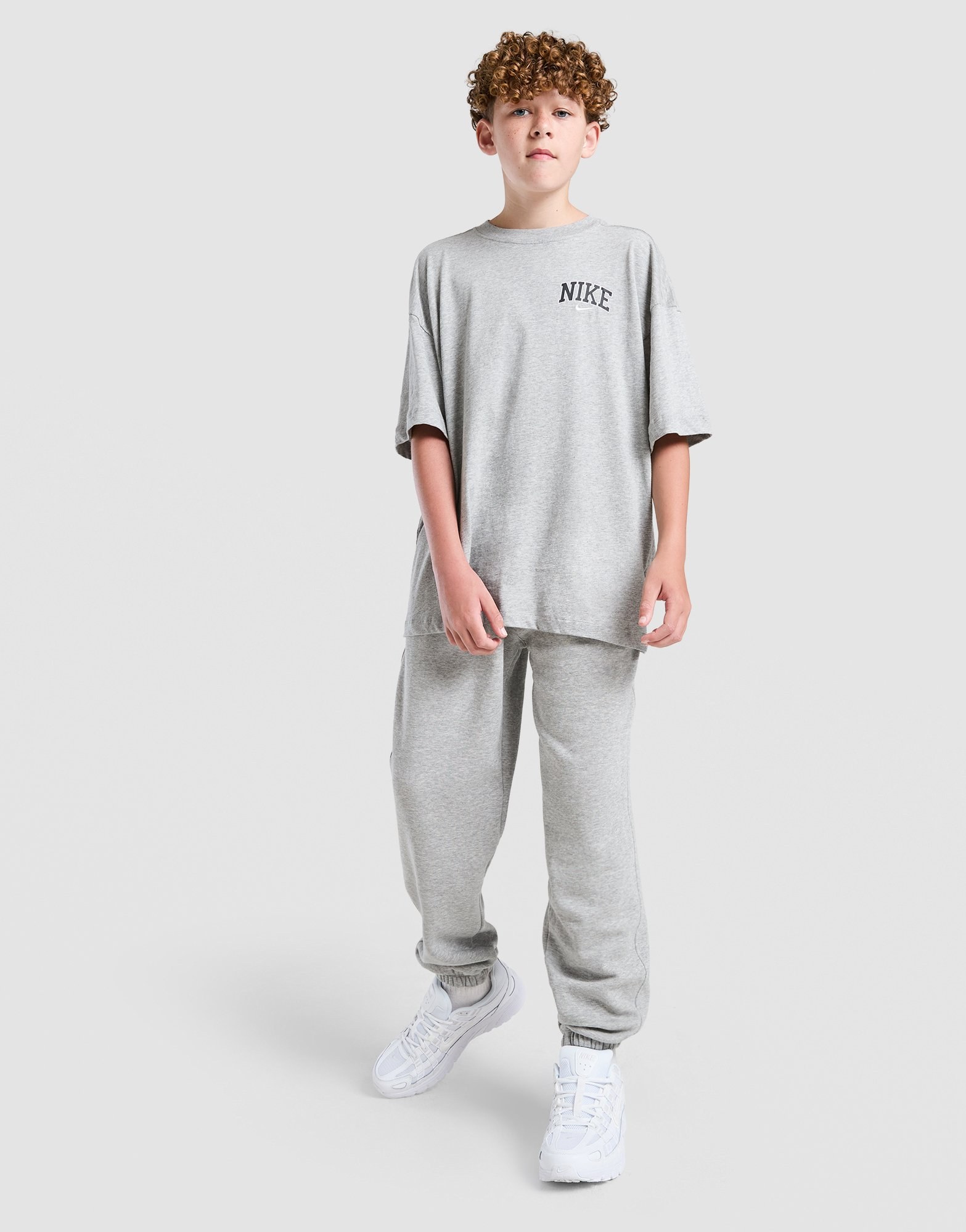 Nike Varsity Graphic T-Shirt Kinder