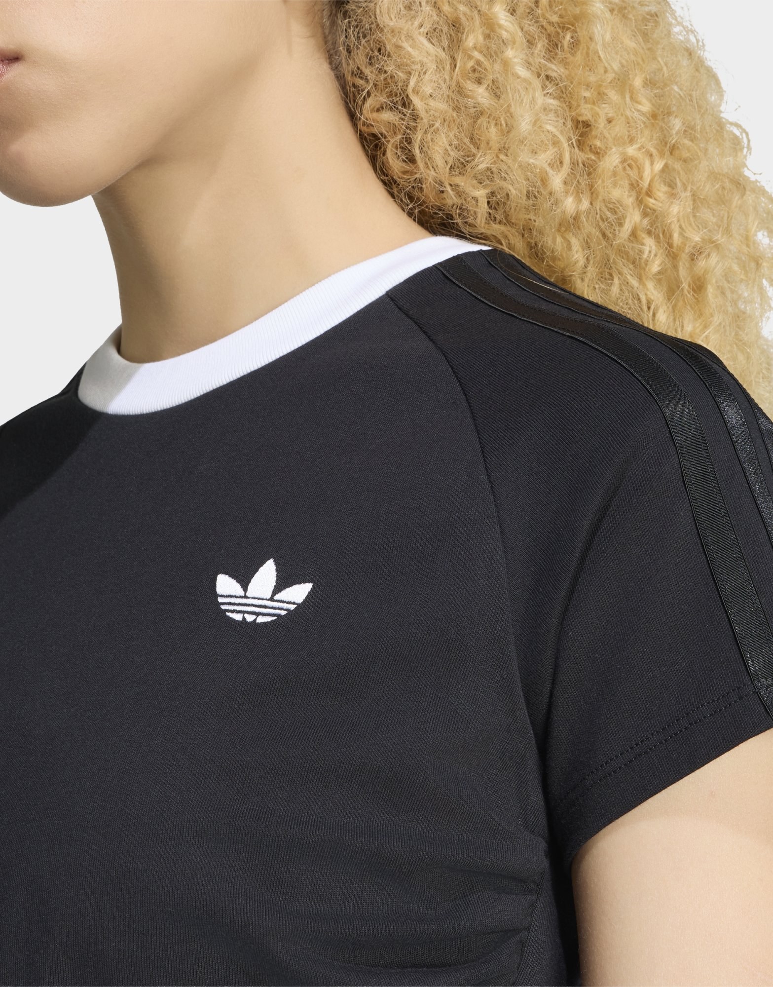 adidas Originals Adiluna Season 2 X Jennie T-shirt, Mehrlagig
