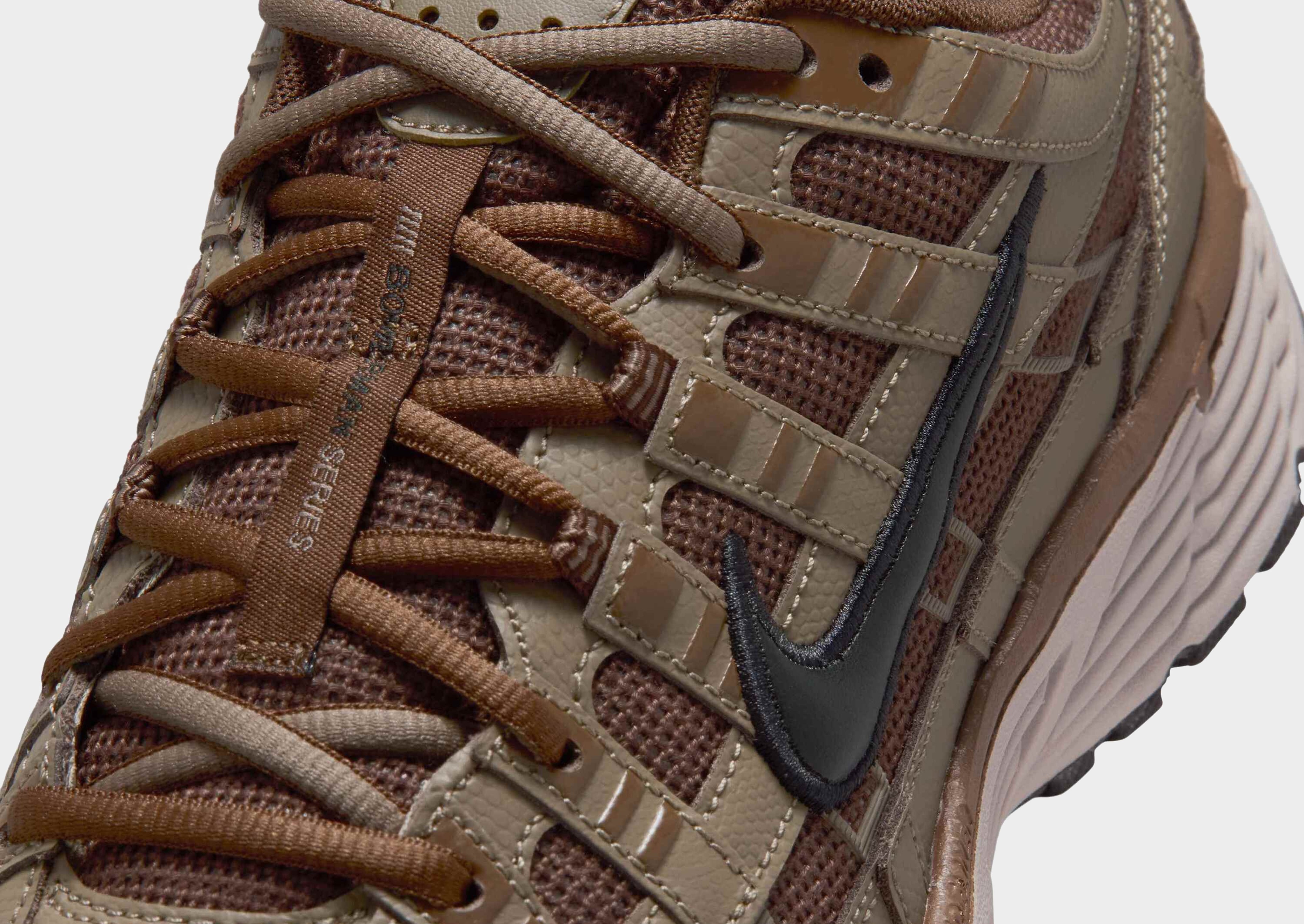 Nike Schuh (Herren) P-6000