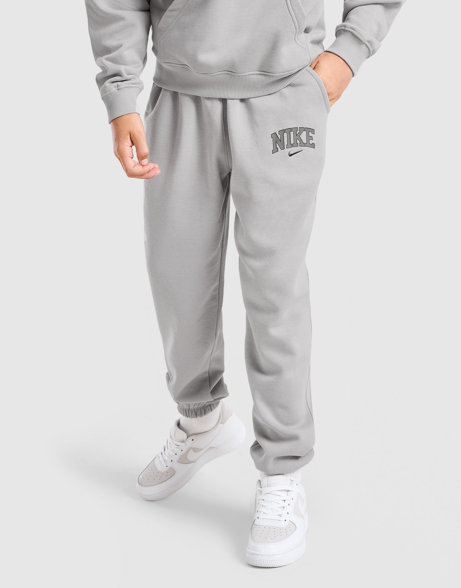 Nike Varsity Graphic Jogginghose Kinder