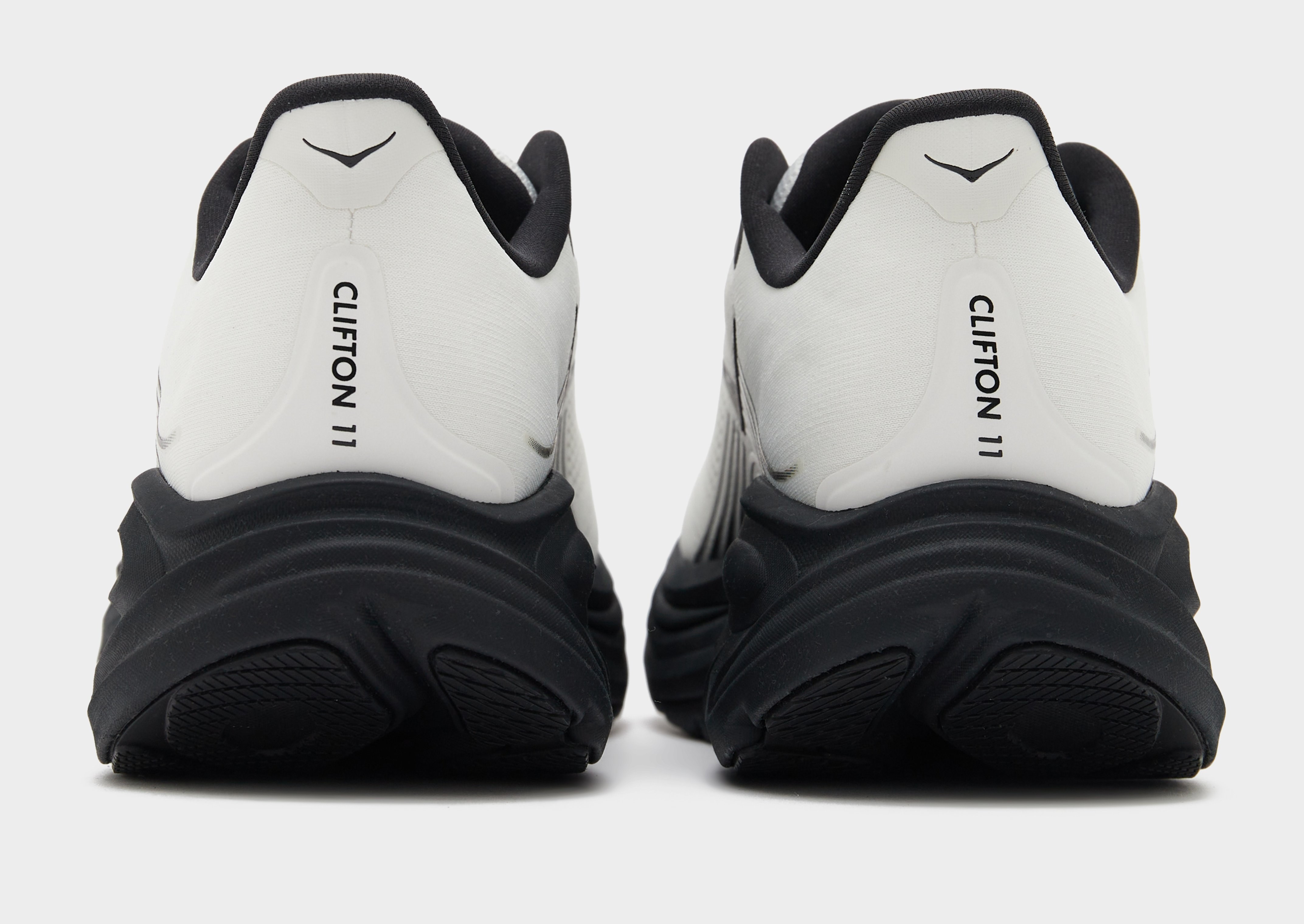 HOKA Clifton 11