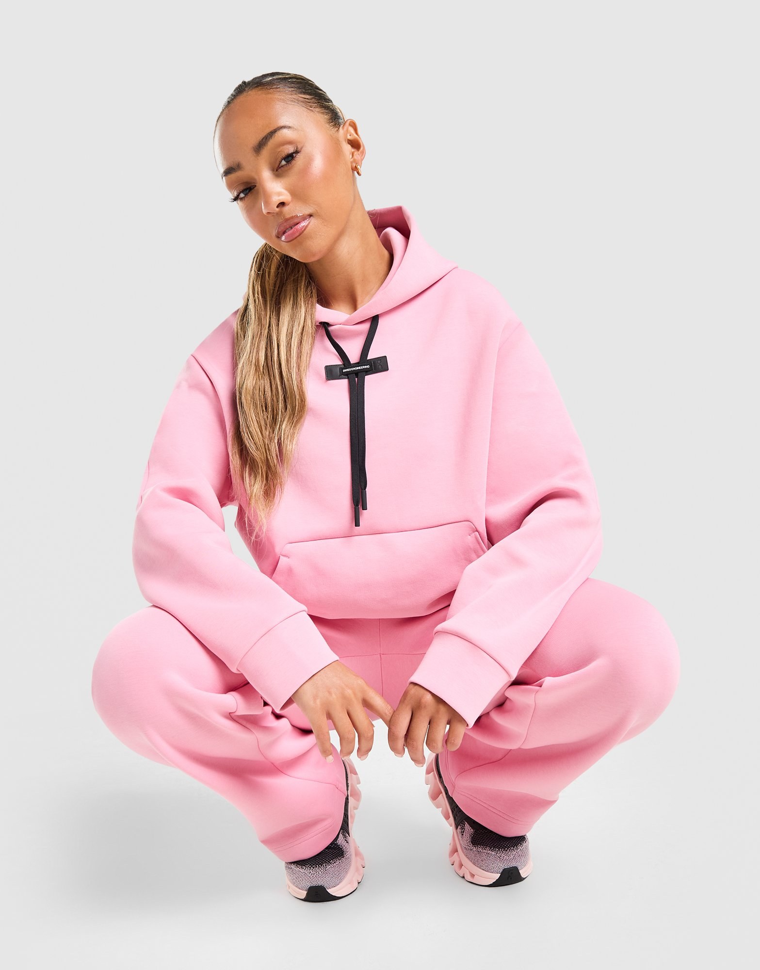 On Running Focus Tech Overhead Hoodie